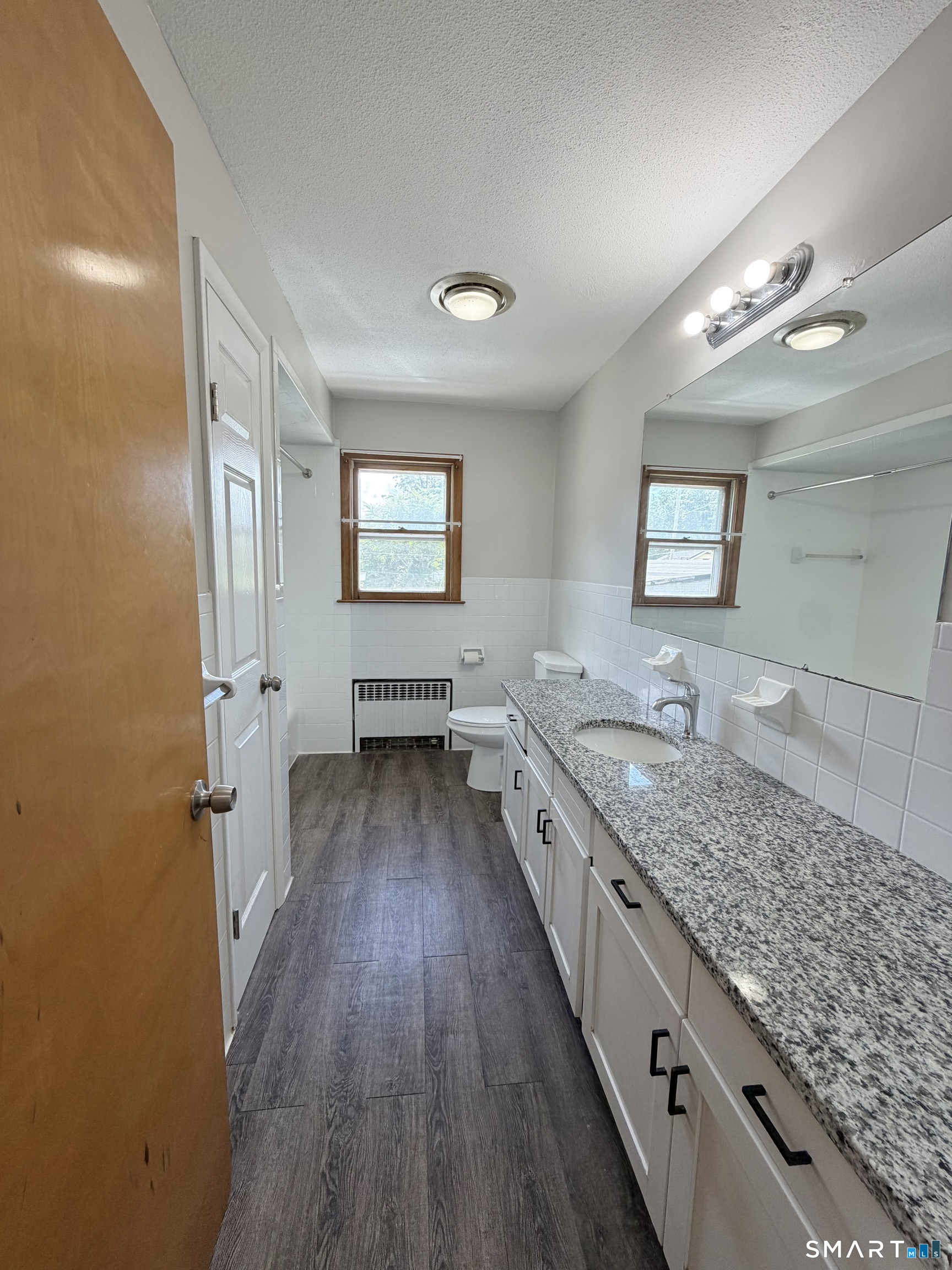 348 Oak Street photo 26