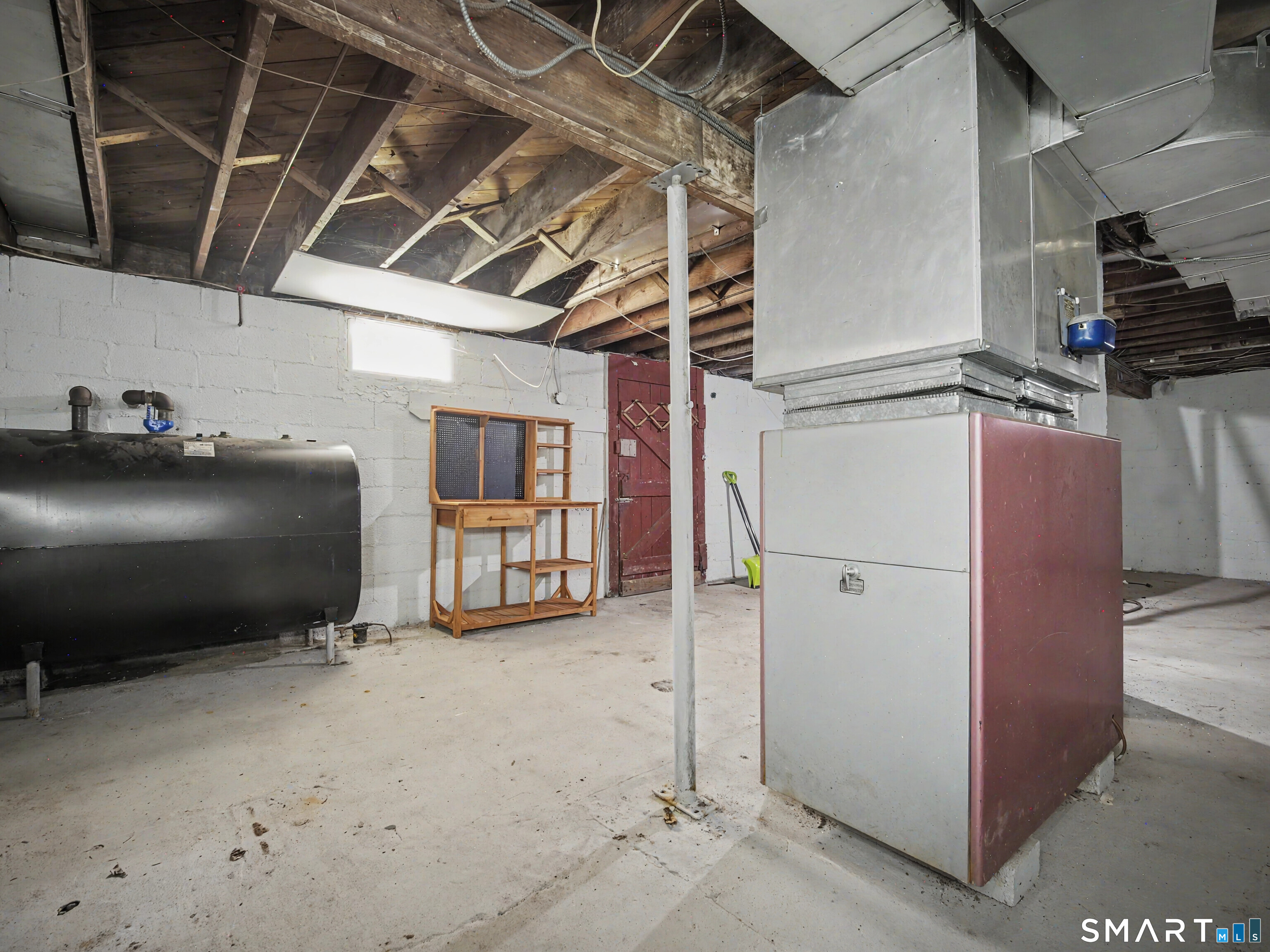 141 Corrigan Avenue photo 29