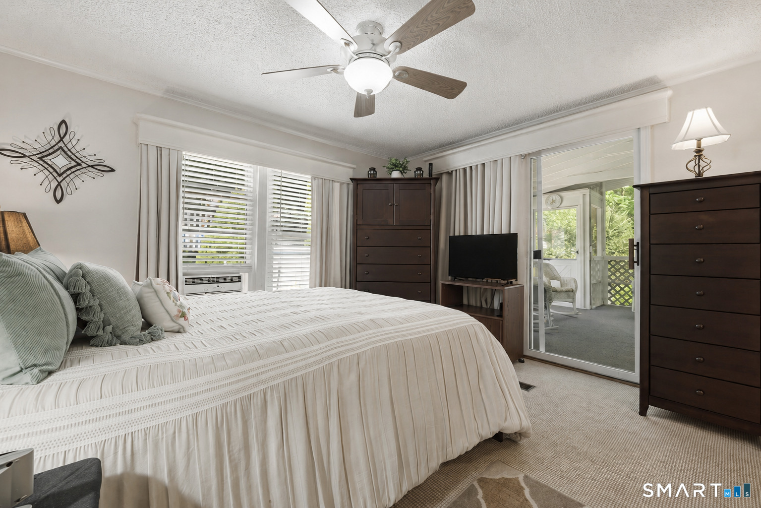 26 Woodland Park photo 13