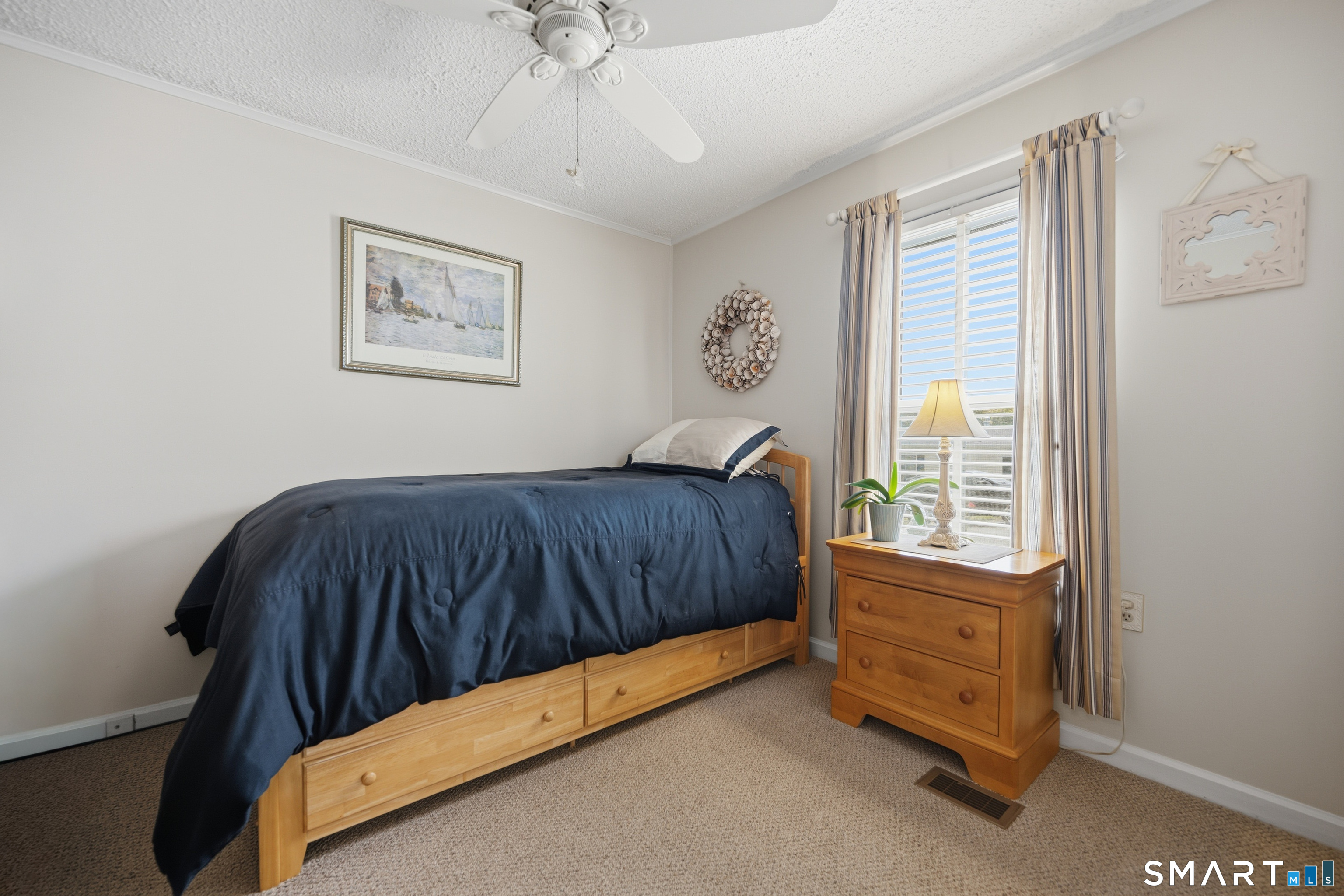 26 Woodland Park photo 14