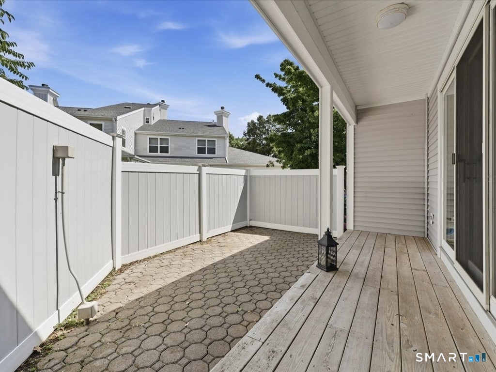 175 South End Road Unit #B13 photo 32