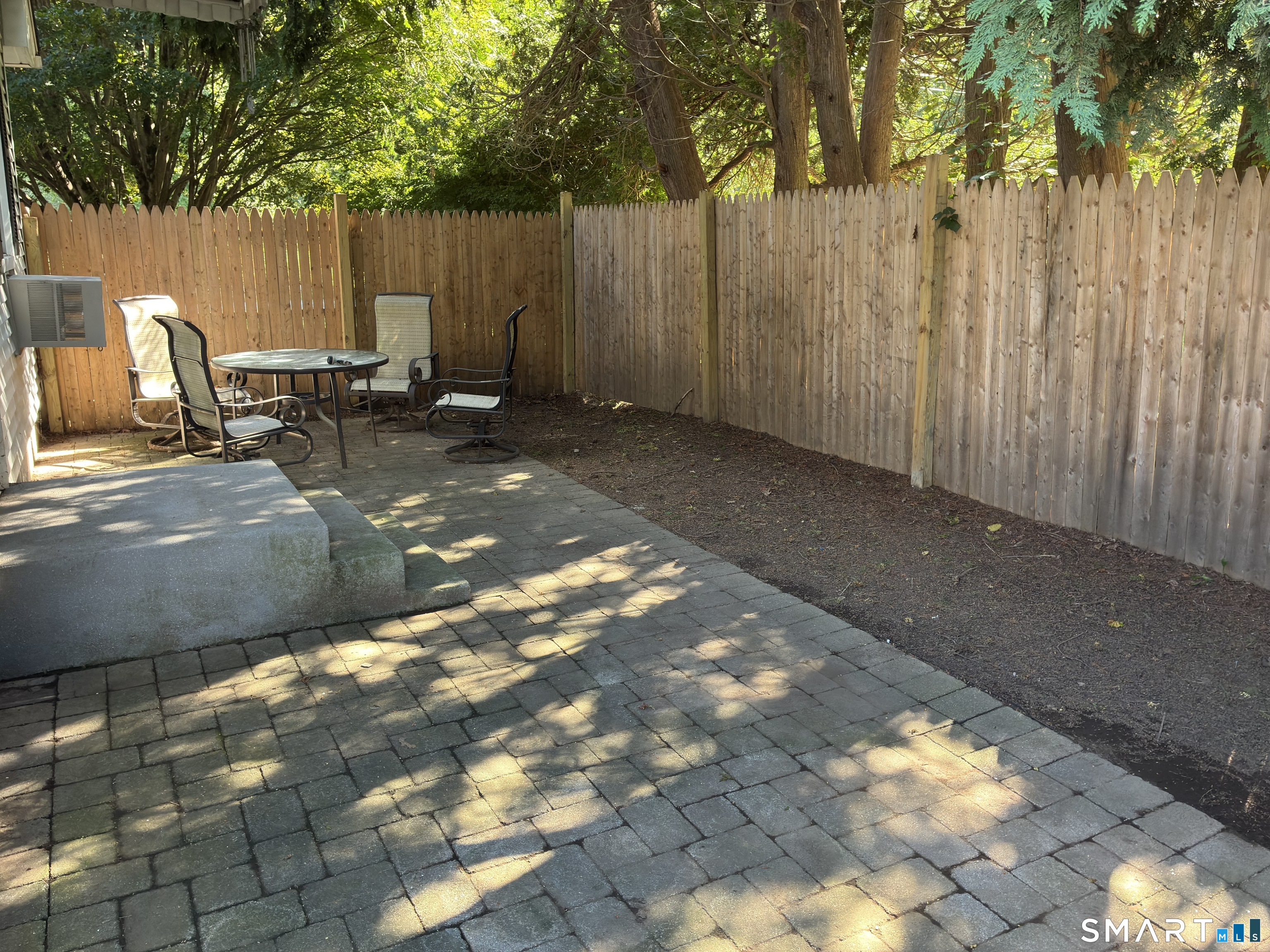102 Derry Hill Road photo 11