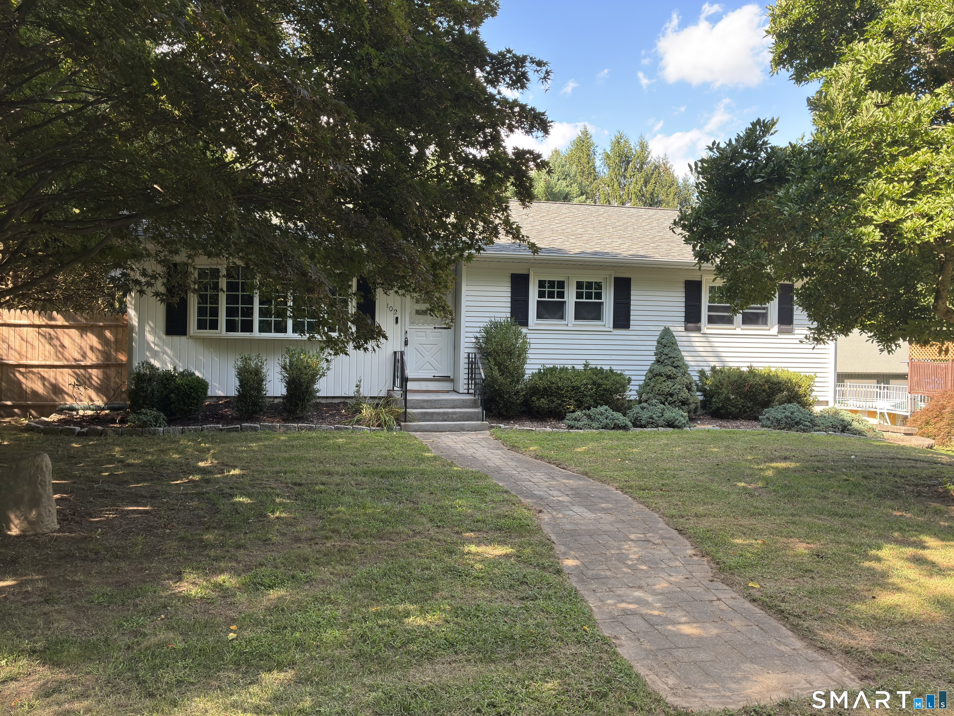 102 Derry Hill Road photo 31
