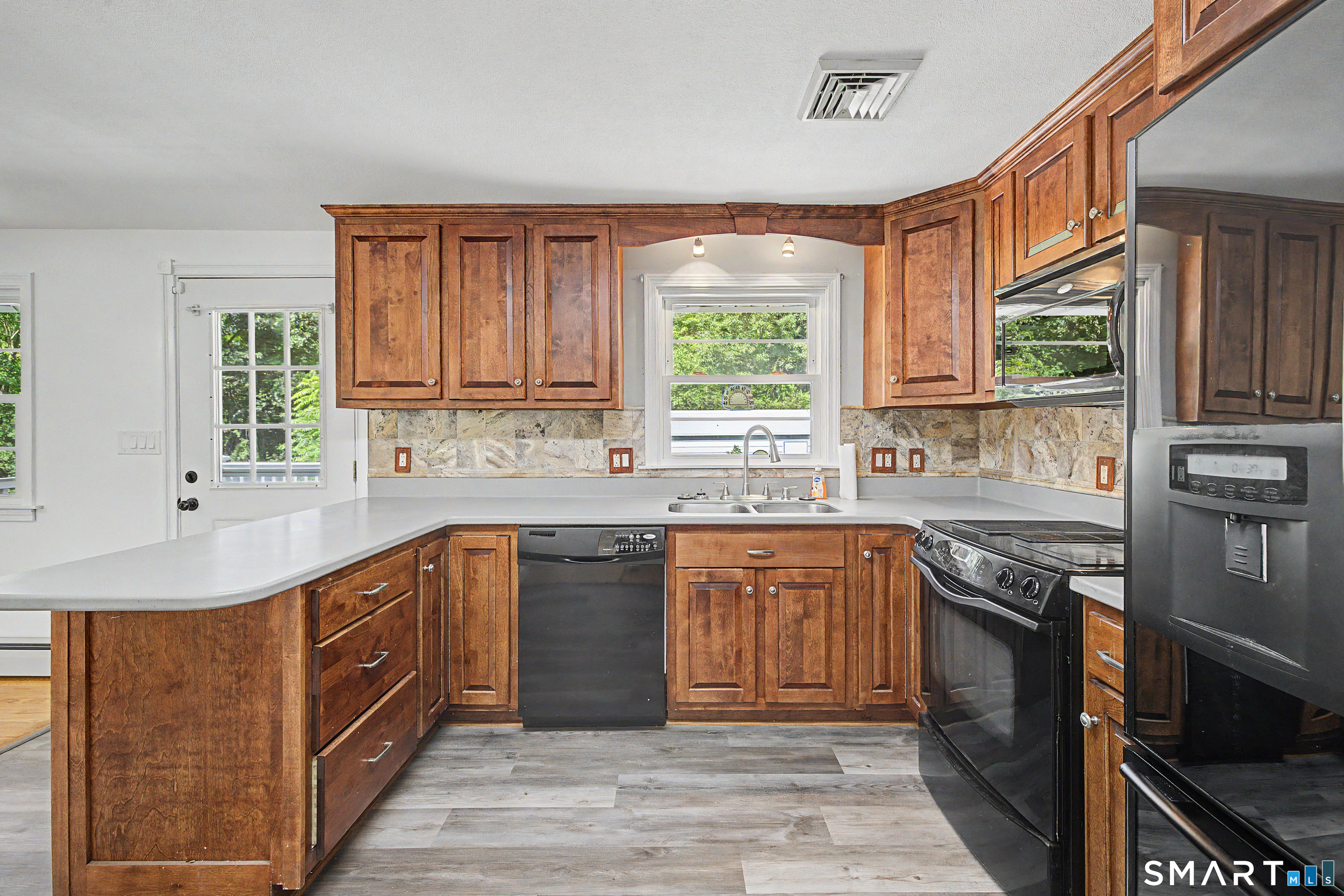 11 Westerly Drive photo 18