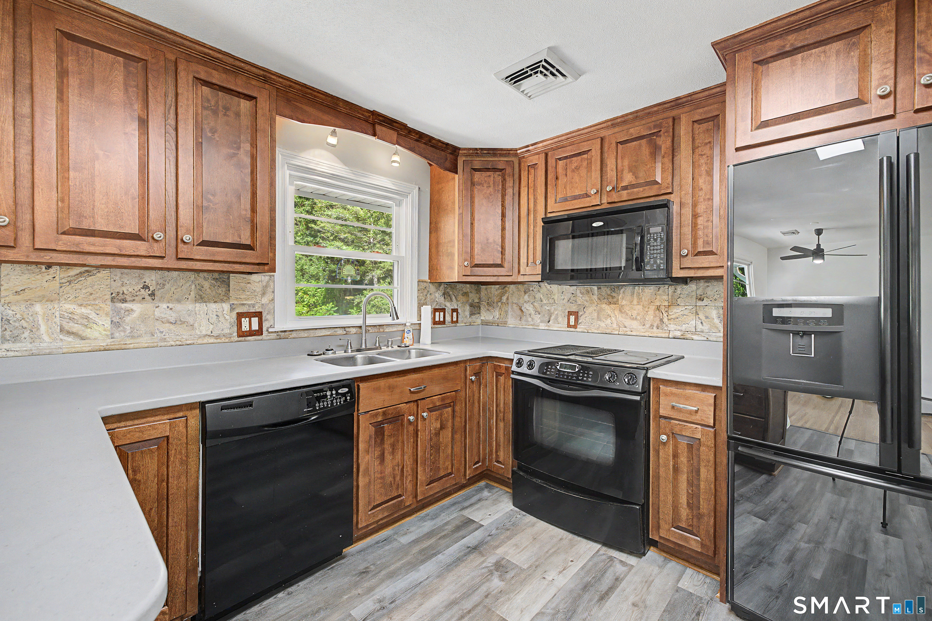 11 Westerly Drive photo 19