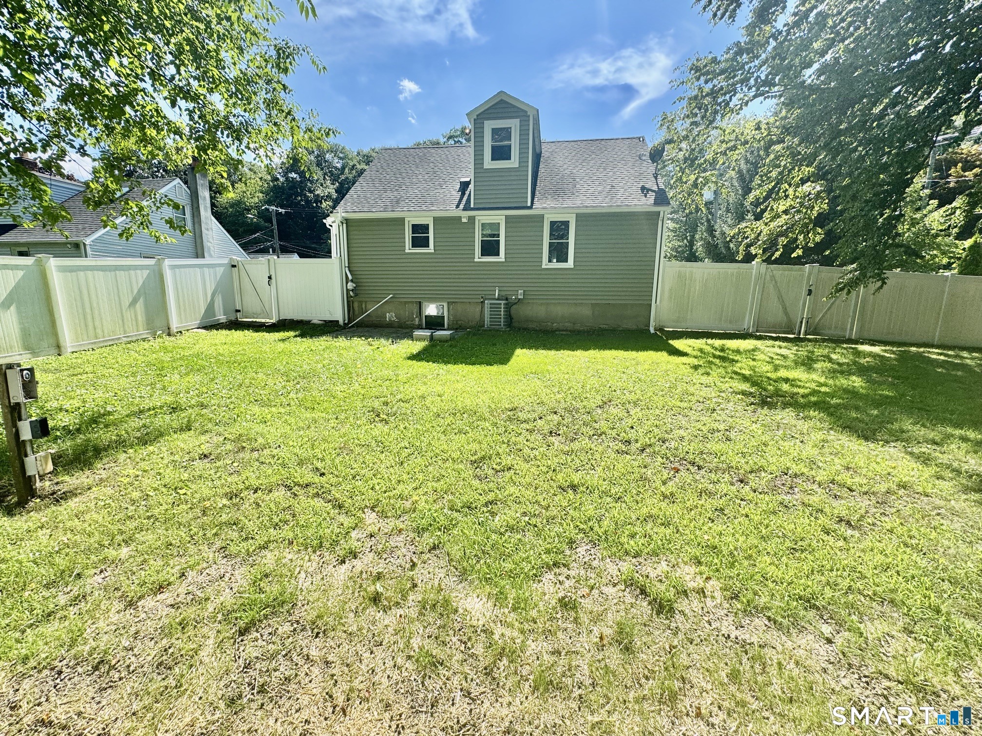 439 Quinn Street photo 24