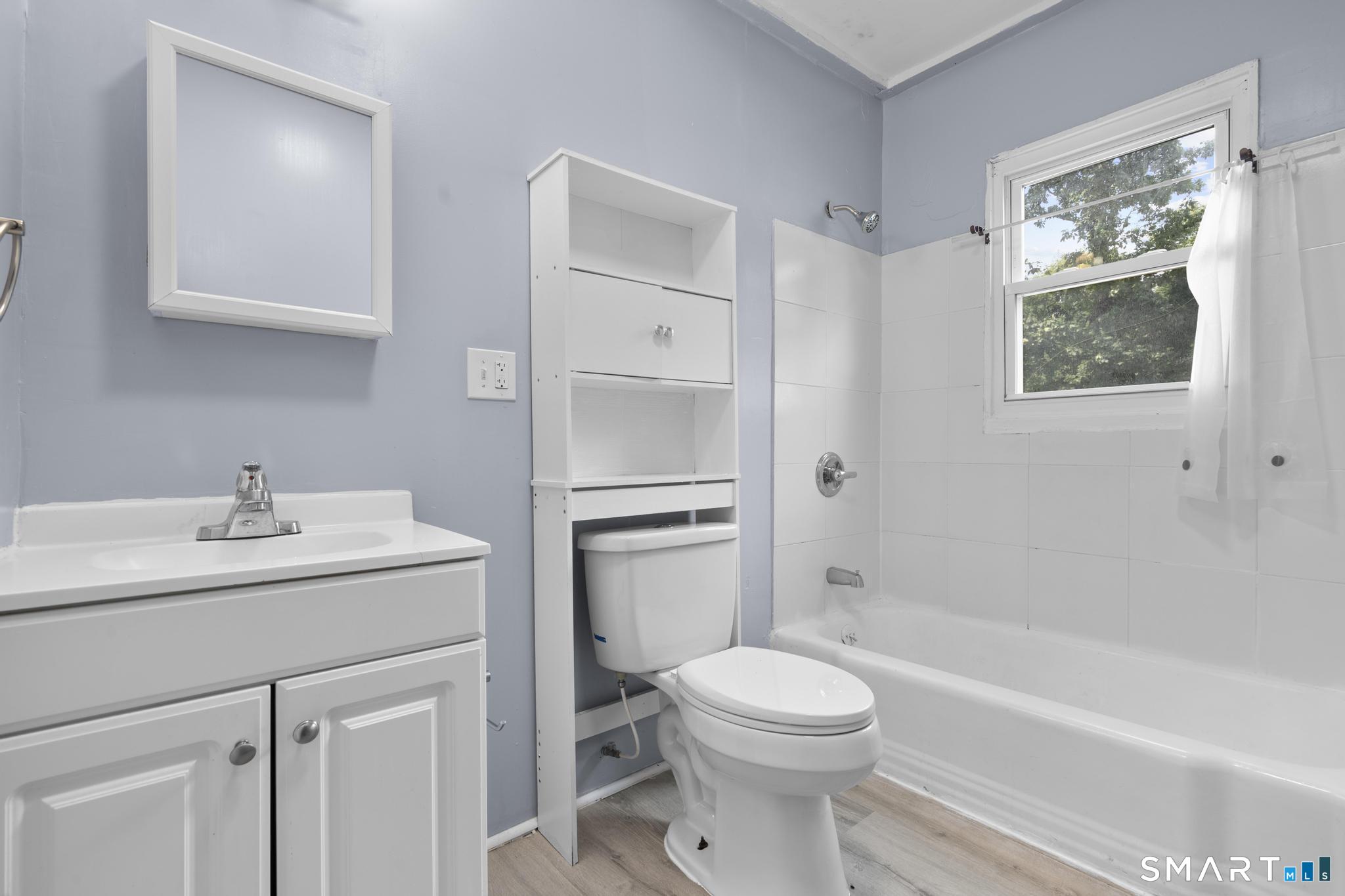 65 Drake Street photo 12