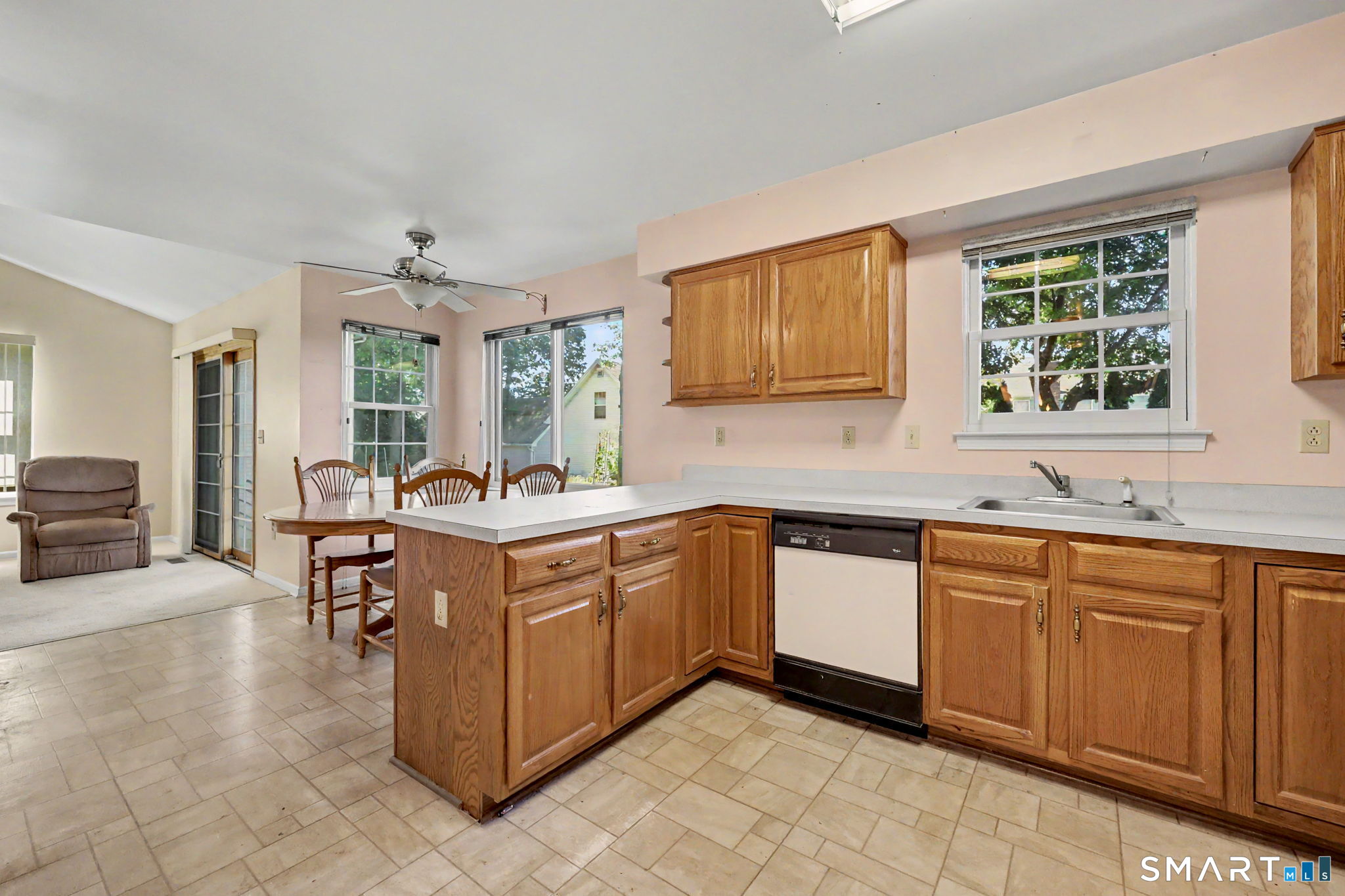 52 Oak Ridge Lane photo 13