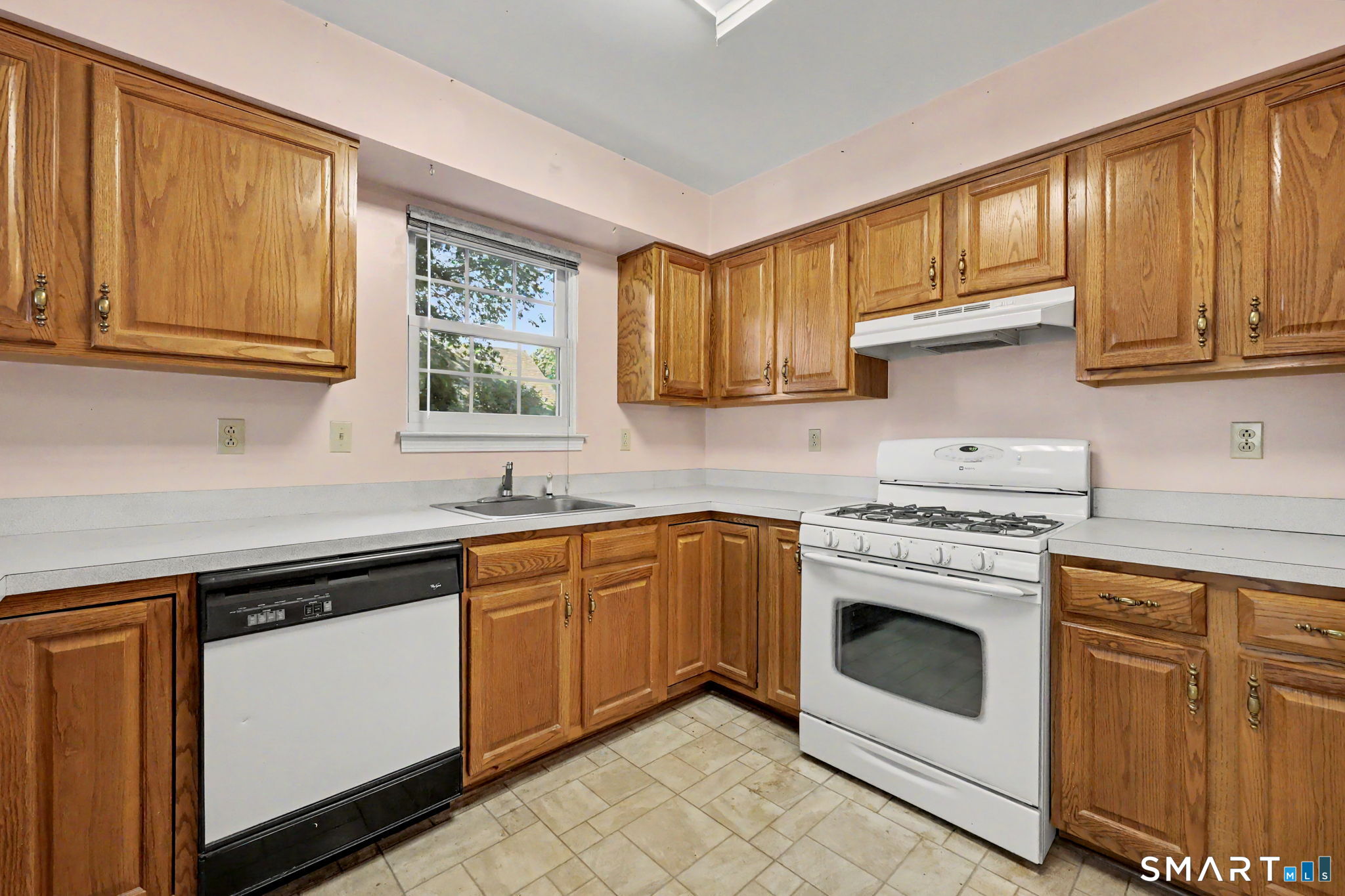 52 Oak Ridge Lane photo 14