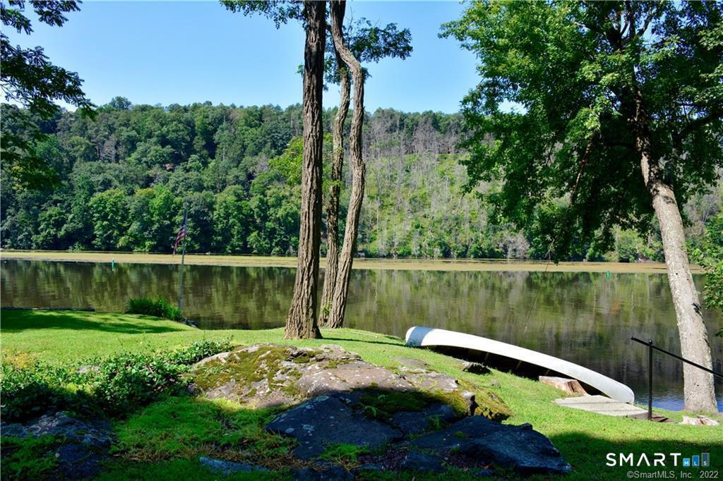 67 Lake Lillinonah Road North photo 6