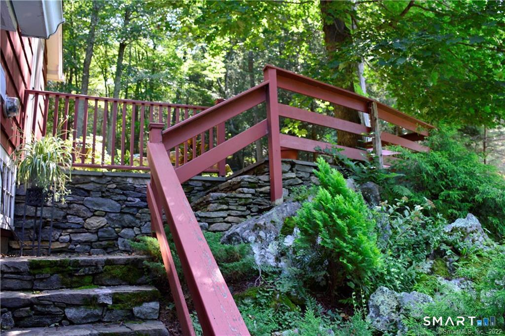 67 Lake Lillinonah Road North photo 11