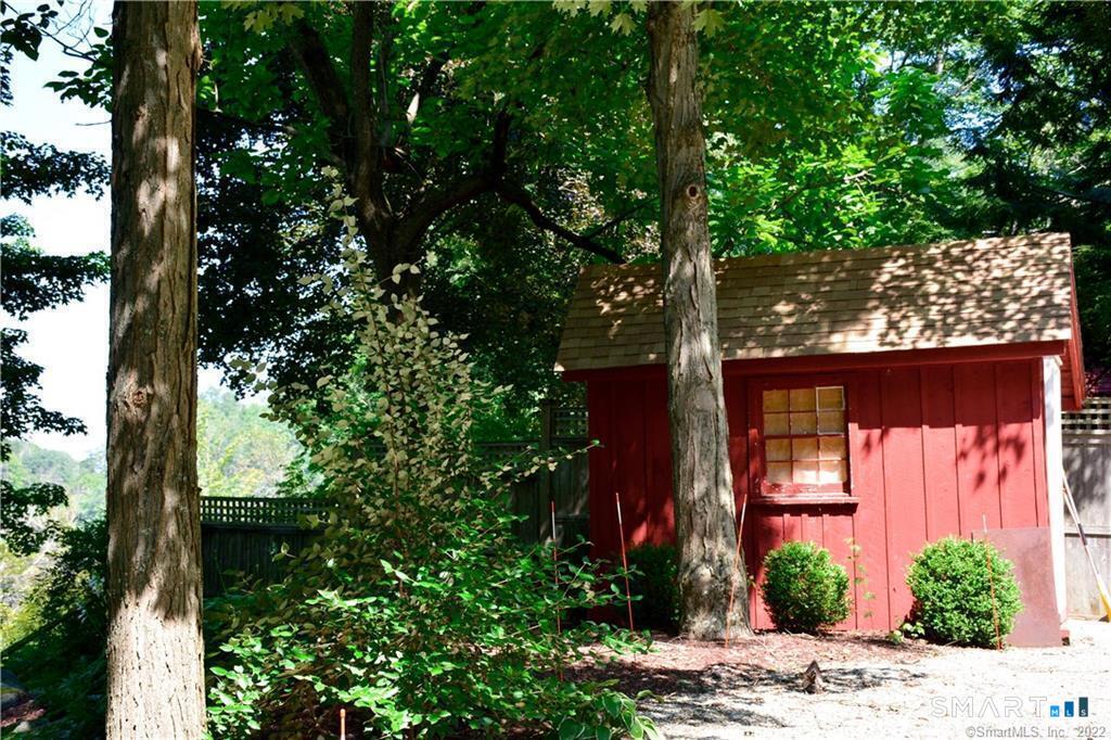 67 Lake Lillinonah Road North photo 31