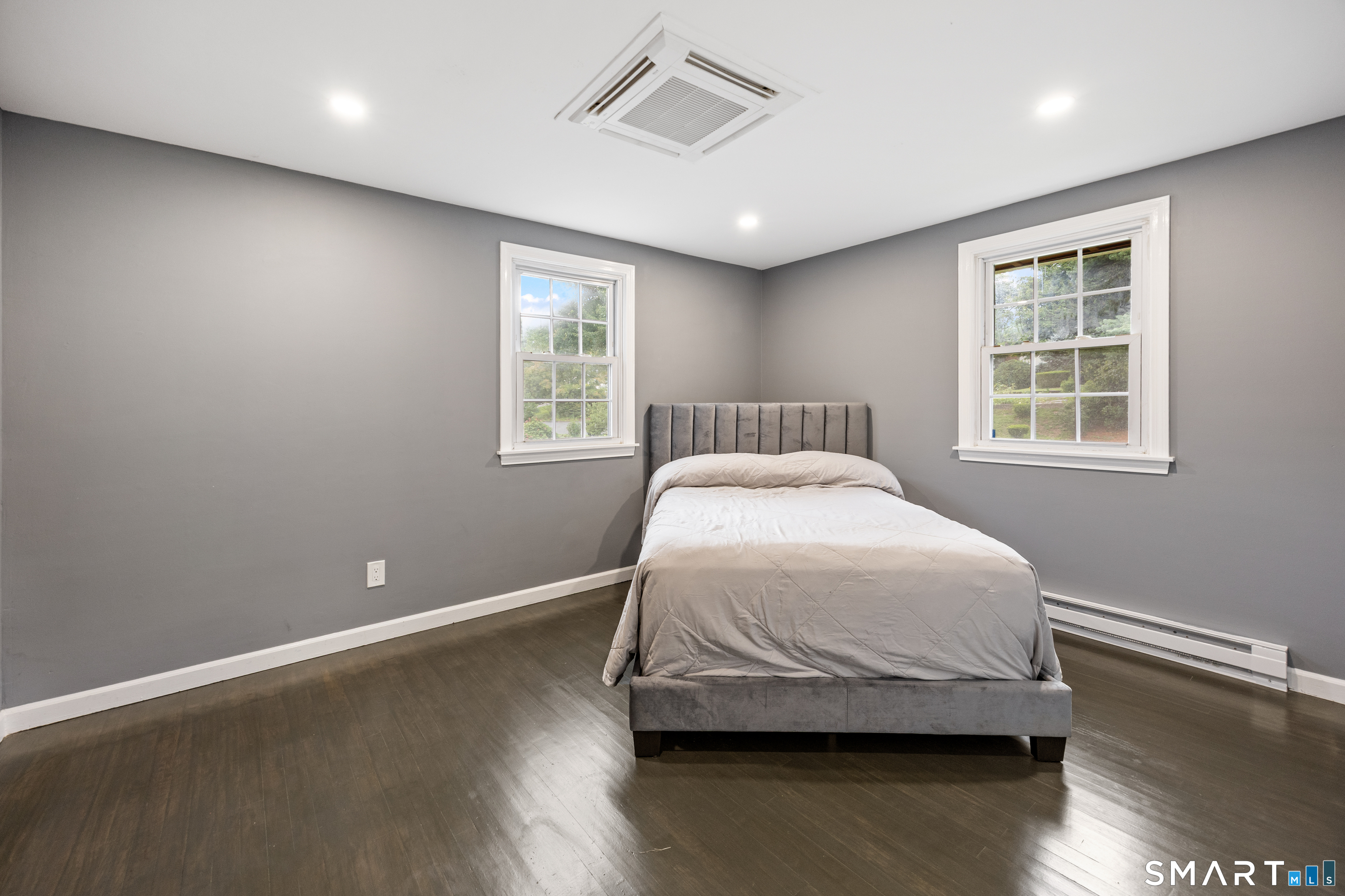 14 Glen Hollow Drive photo 24