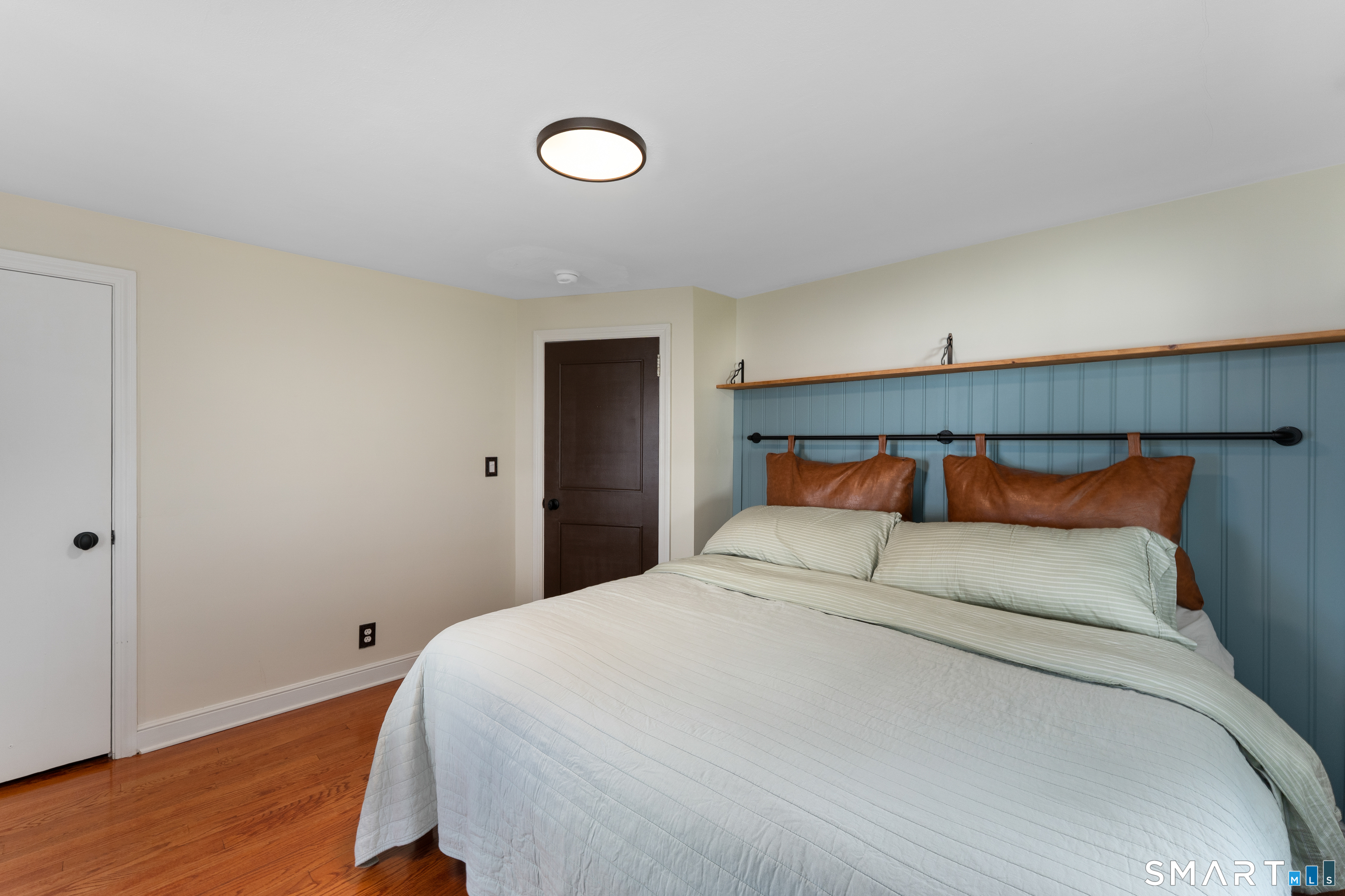 263 Carter Lane photo 31
