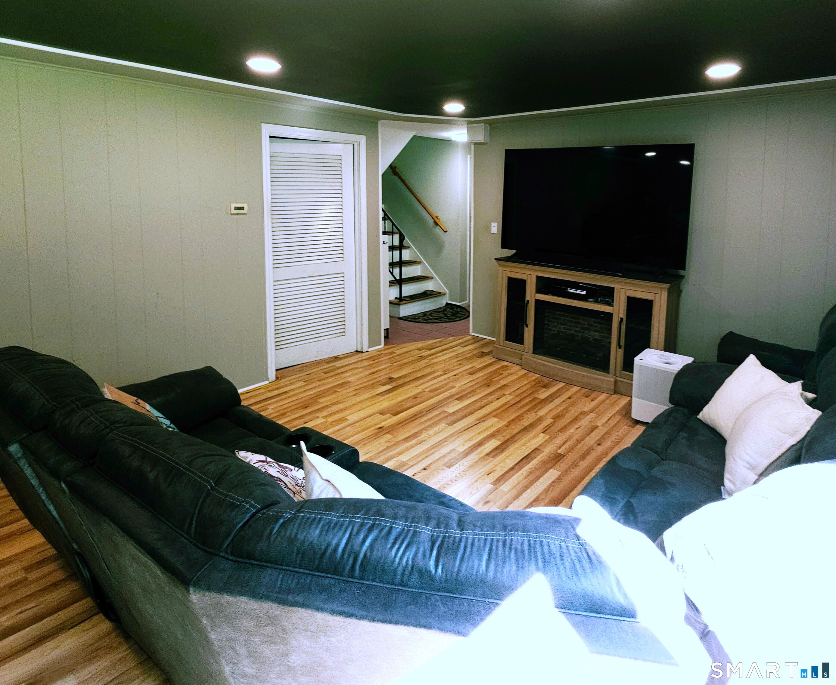 77 Pleasant Drive photo 24