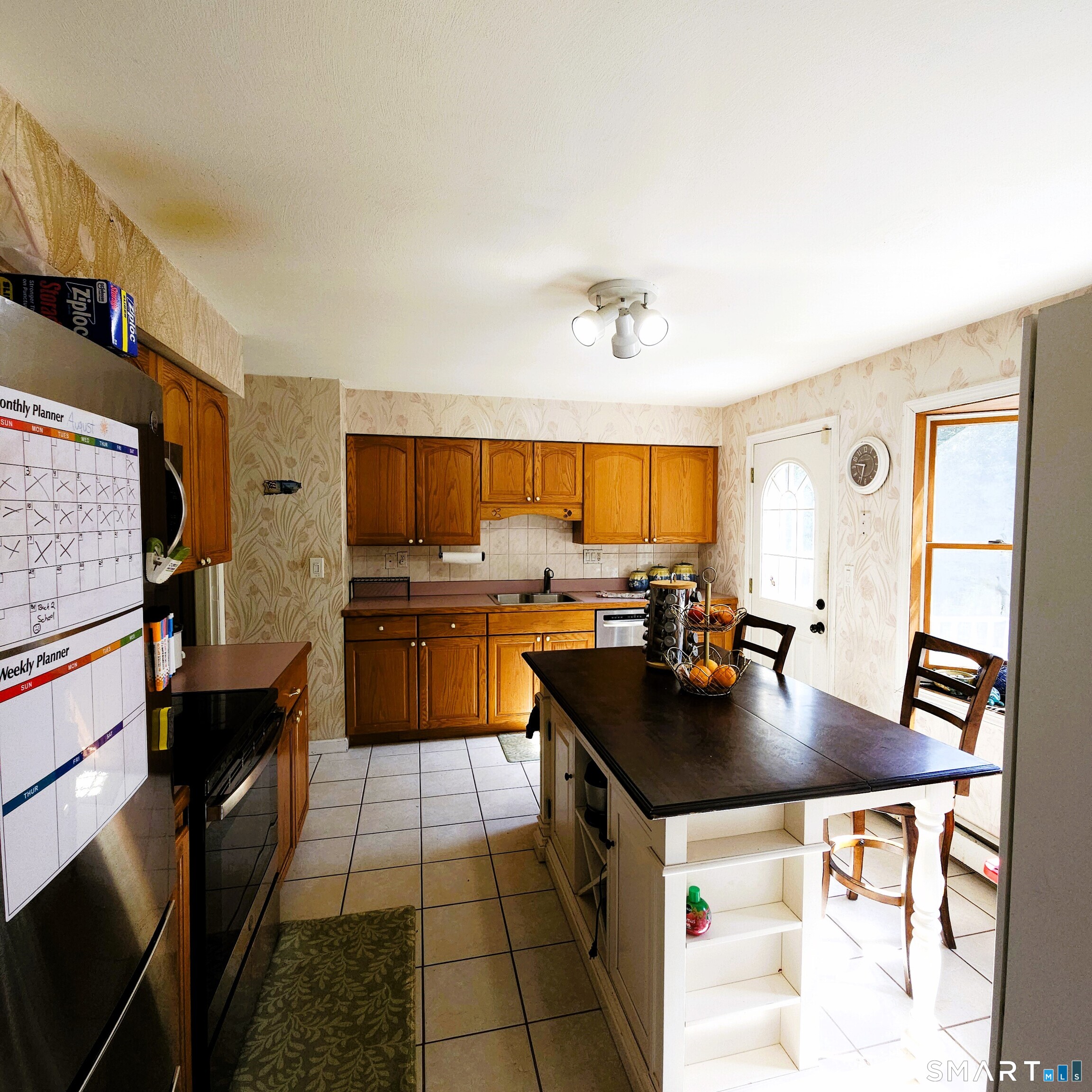 77 Pleasant Drive photo 8