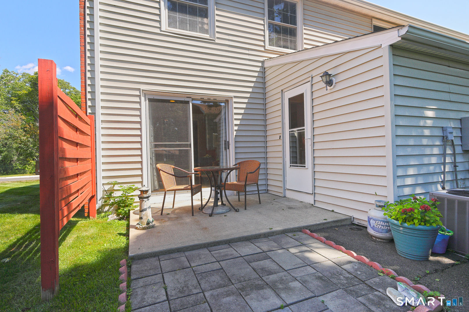 2nd image of 25 Greenwich Wy #25, Milford, CT 06460 | MLS# 24196524