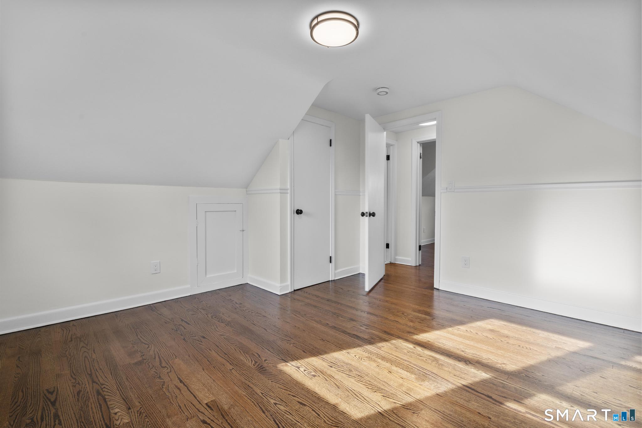 51 Lawrence Street photo 26