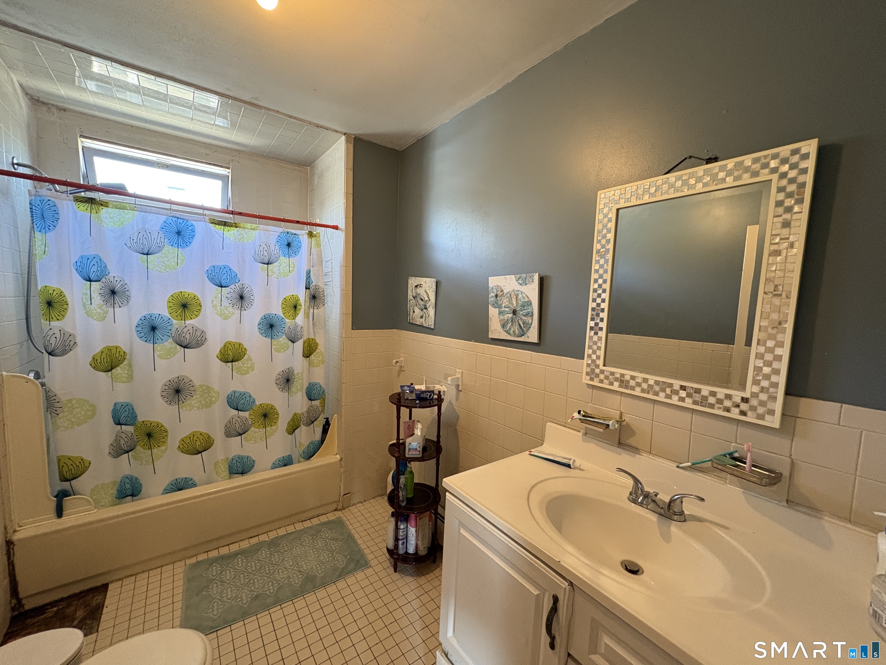 16th image of 679 Norman St, Bridgeport, CT 06605 | MLS# 24200076
