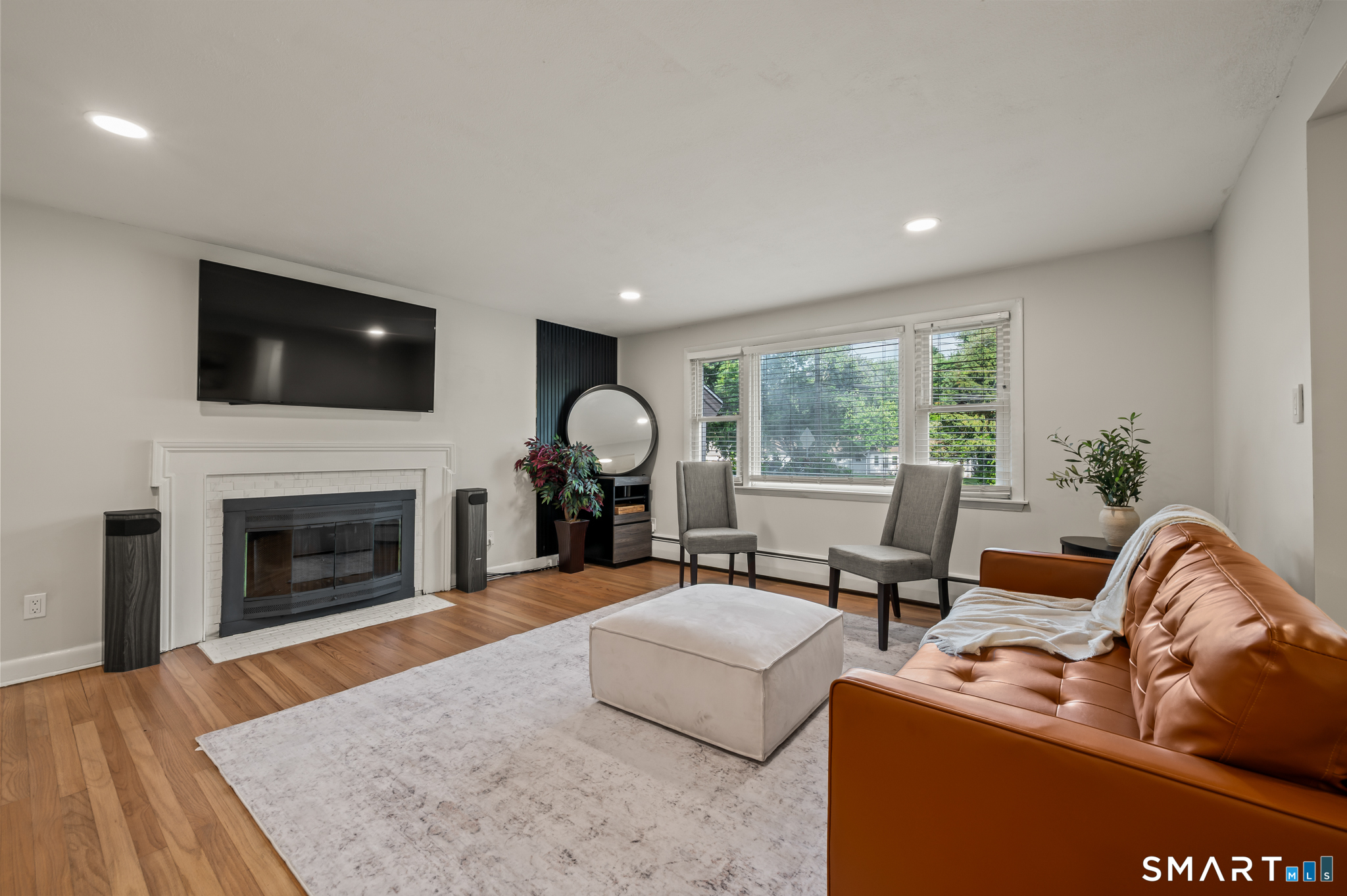 183 Tunxis Avenue photo 10