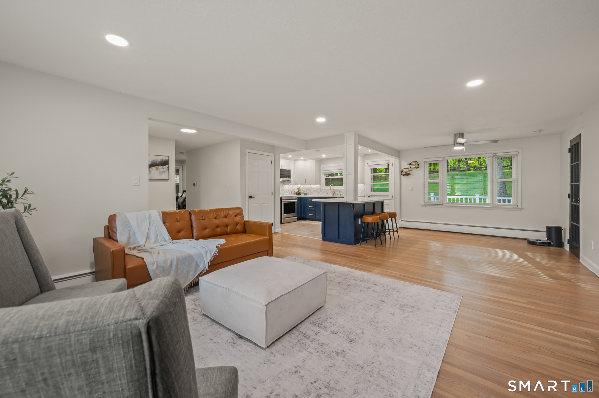 183 Tunxis Avenue photo 11
