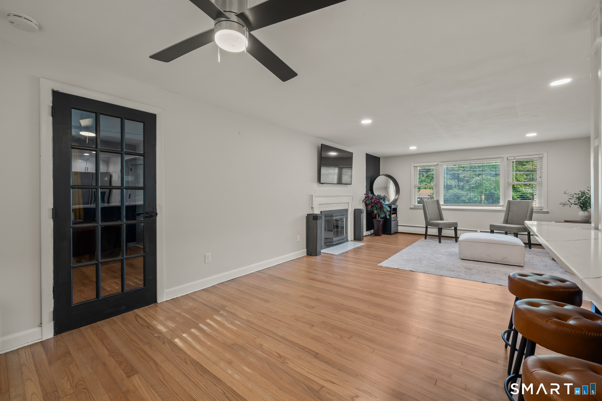 183 Tunxis Avenue photo 12
