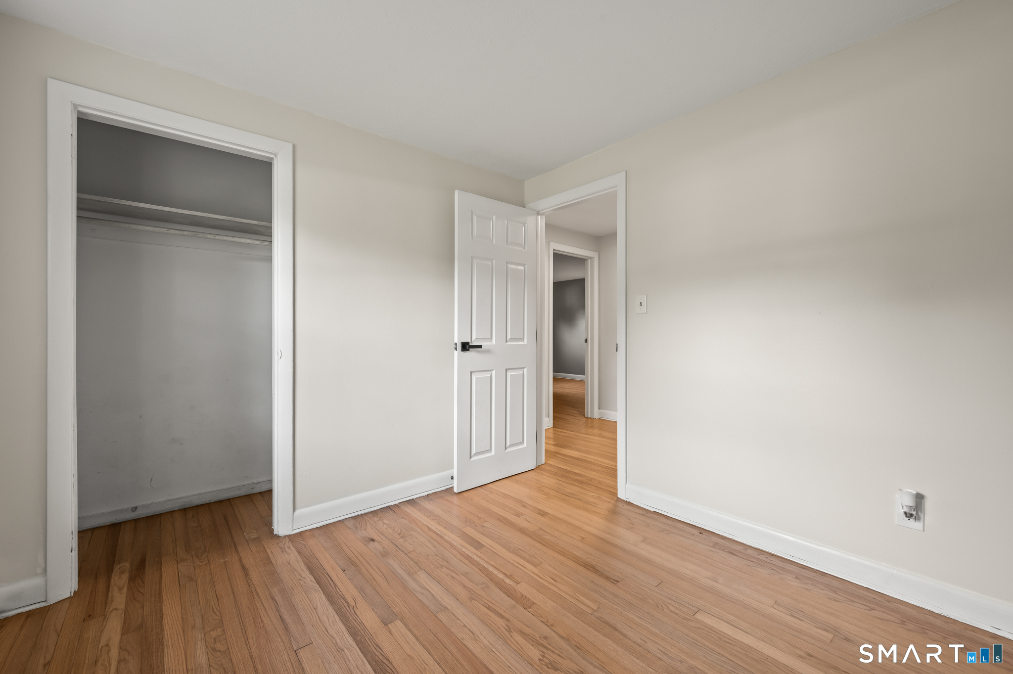 183 Tunxis Avenue photo 19