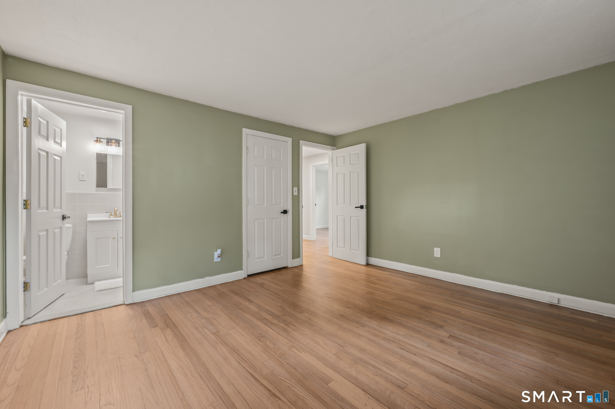 183 Tunxis Avenue photo 16