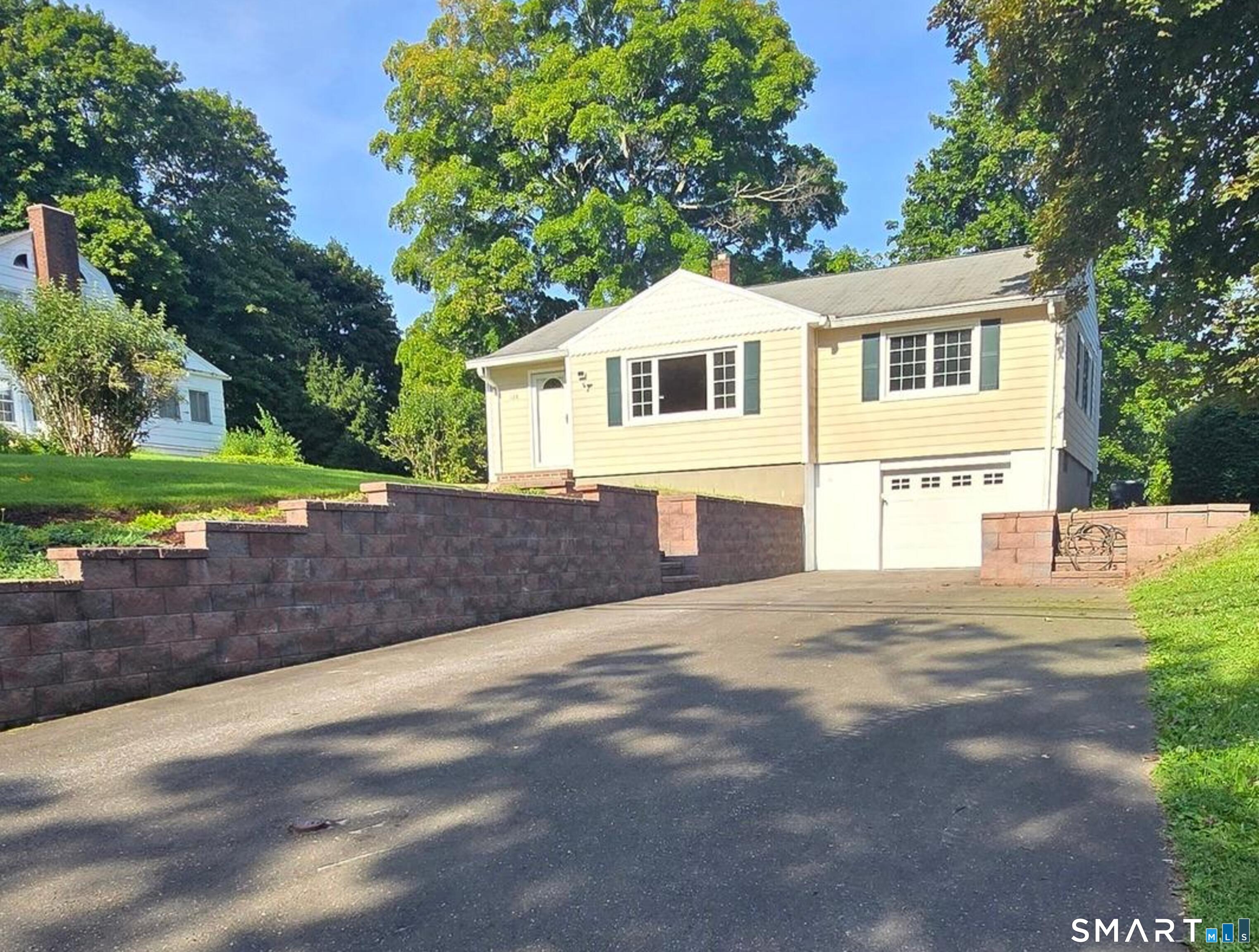 128 Middlebury Road