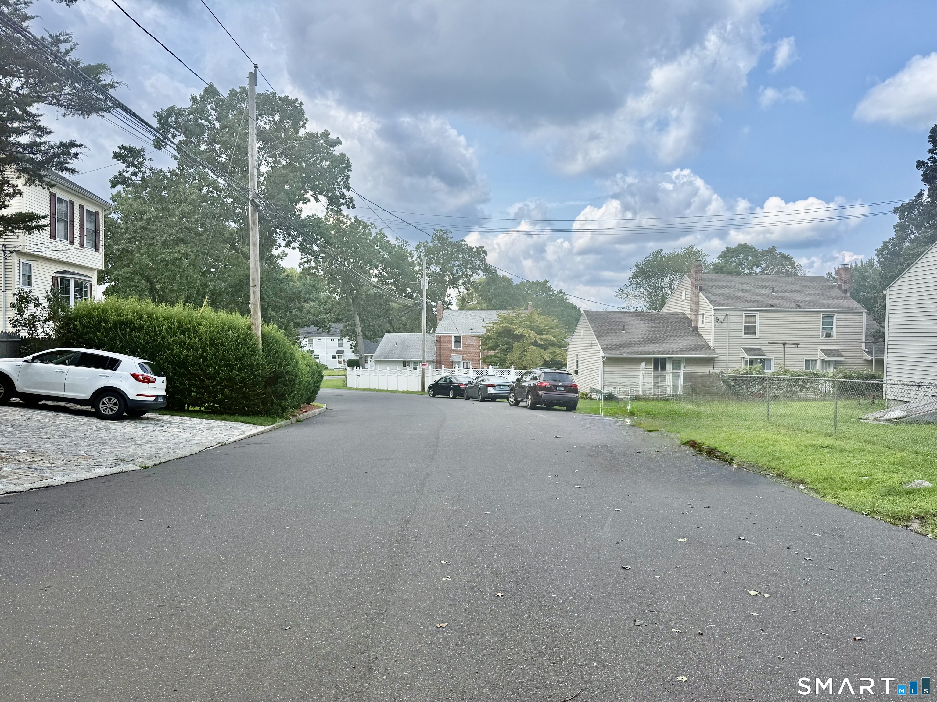 34th image of 49 55 Dupont Pl, Bridgeport, CT 06610 | MLS# 24200824