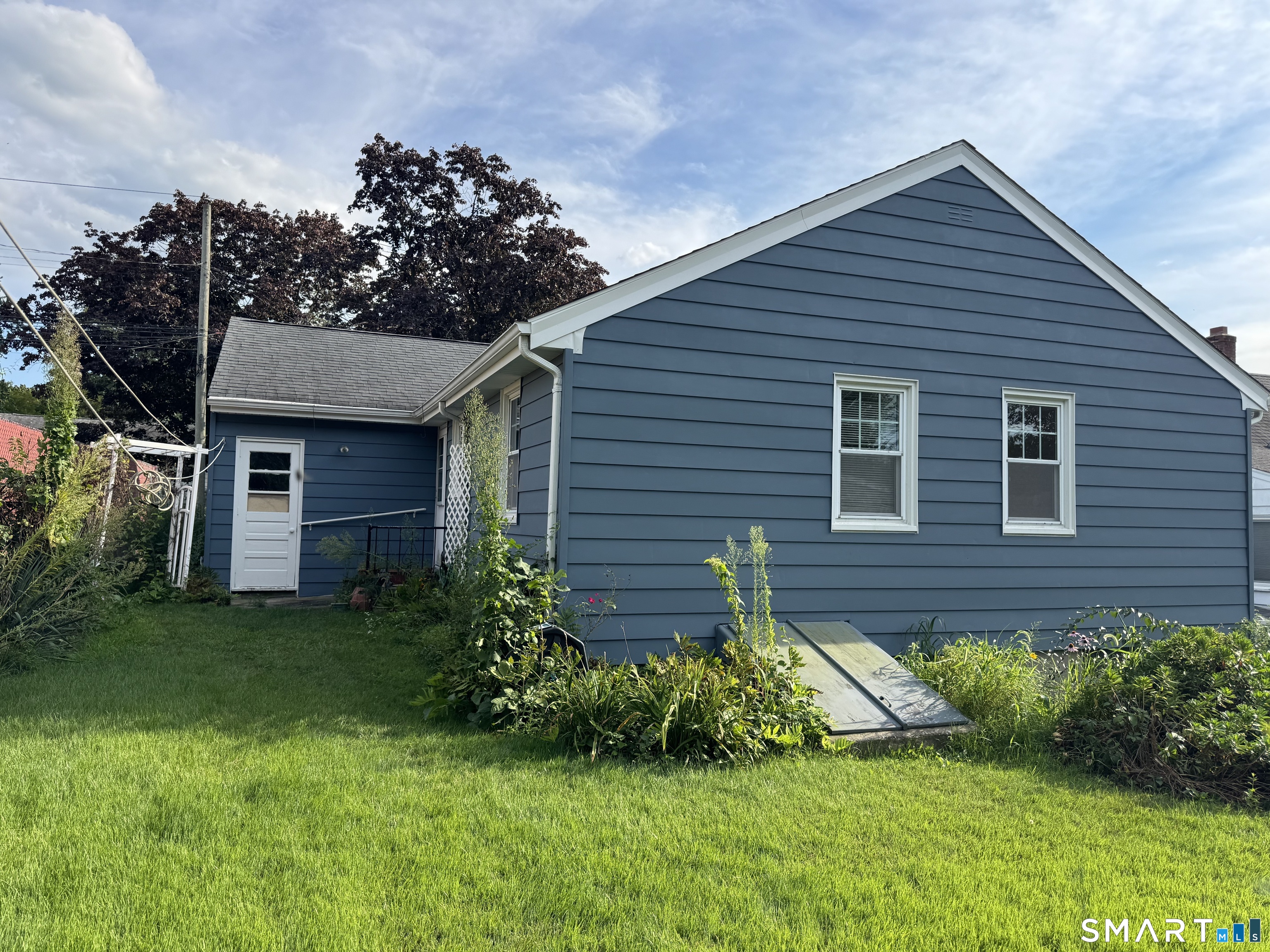 Photo 21 of Single family home for sale at 120 Orchard Hill Dr, Stratford, CT 06614 | MLS# 24200821 | Listing updated on 2026-09-15
