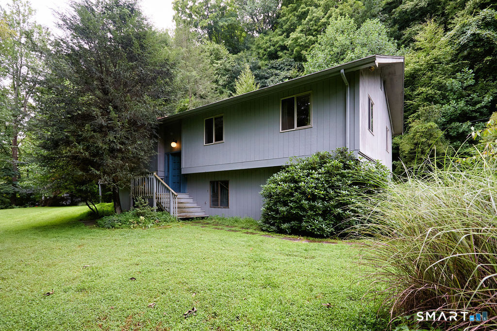 2nd image of 50 Shields Ln, Ridgefield, CT 06877 | MLS# 24190542