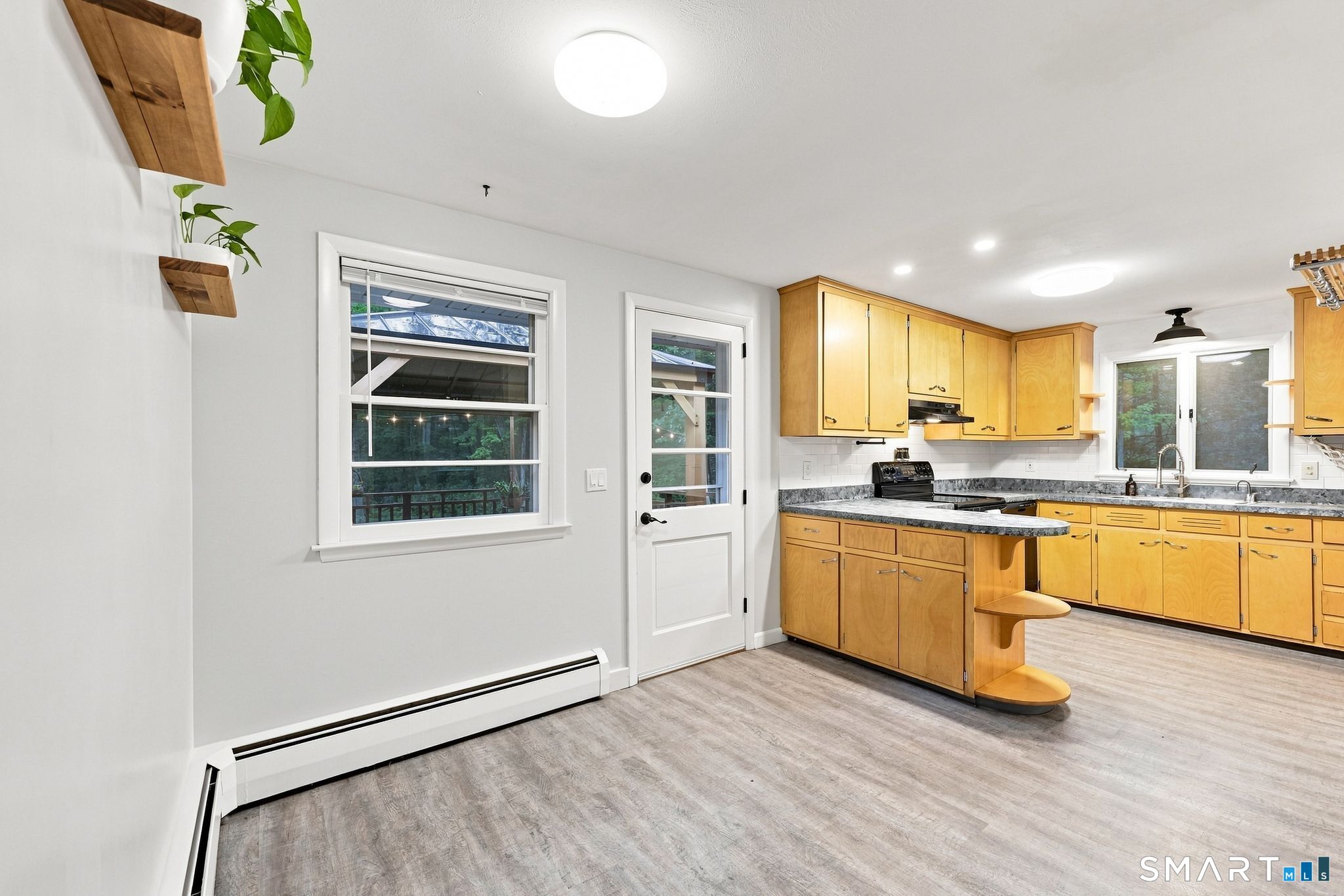 399 Foster Road photo 14