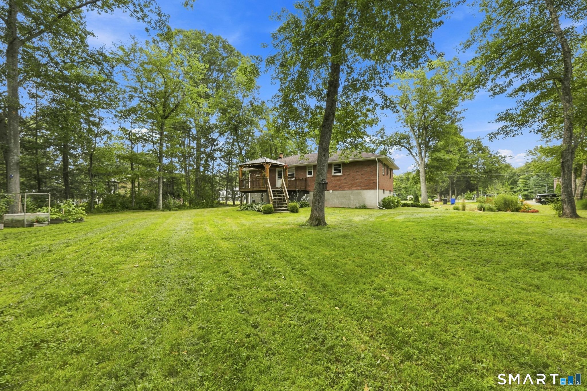 399 Foster Road photo 31