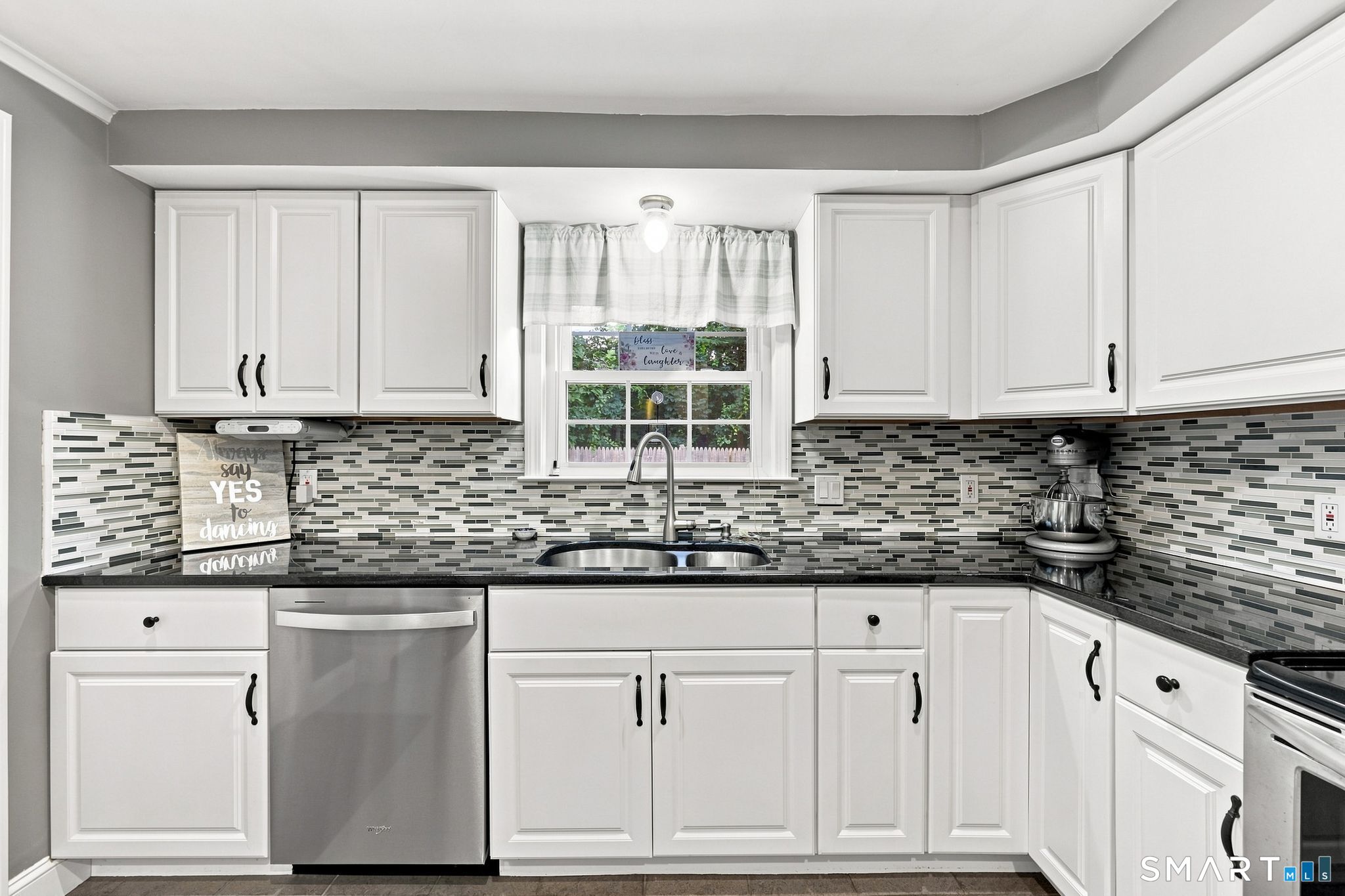 103 Bolton Street photo 21