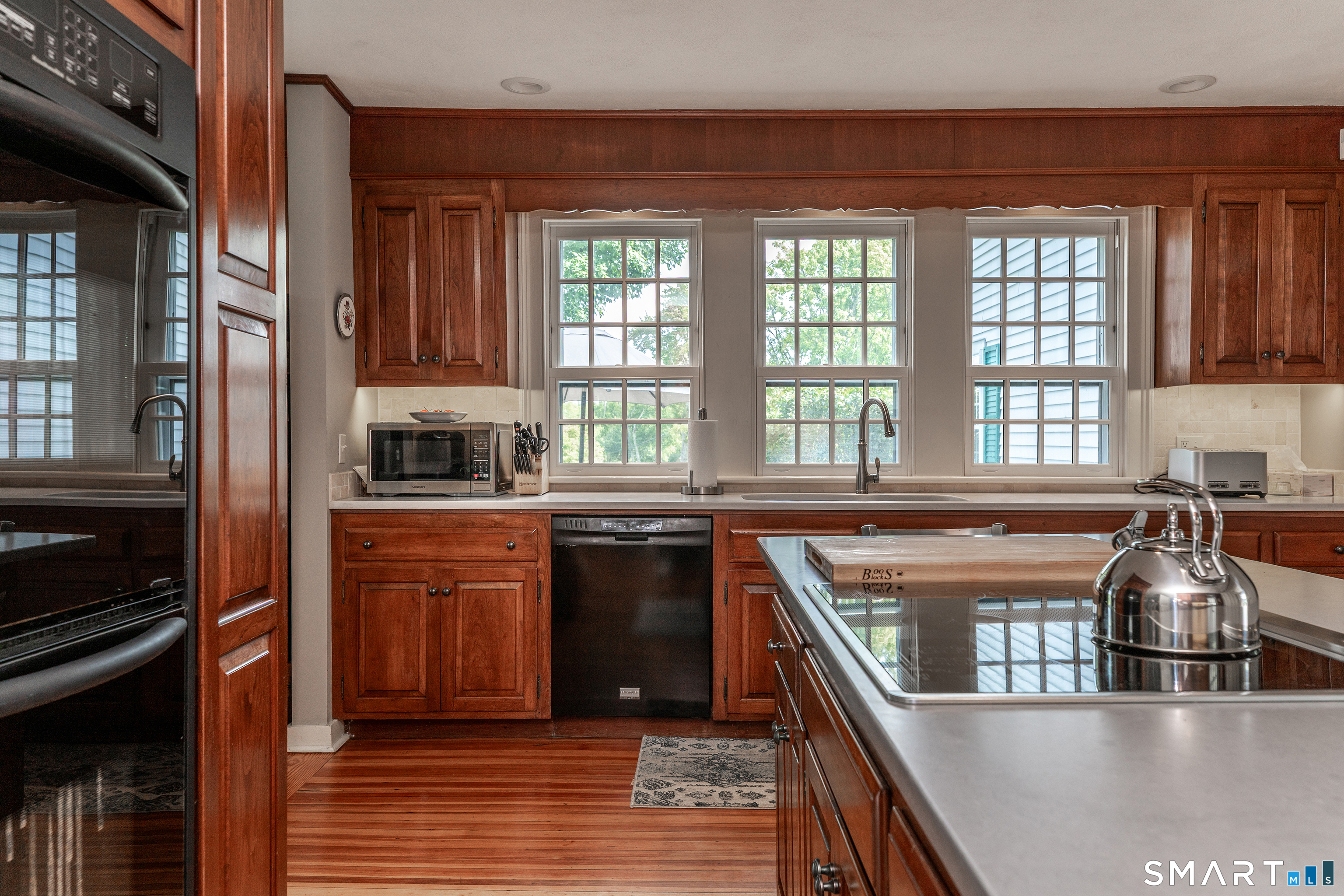 162 Hutchinson Parkway photo 16