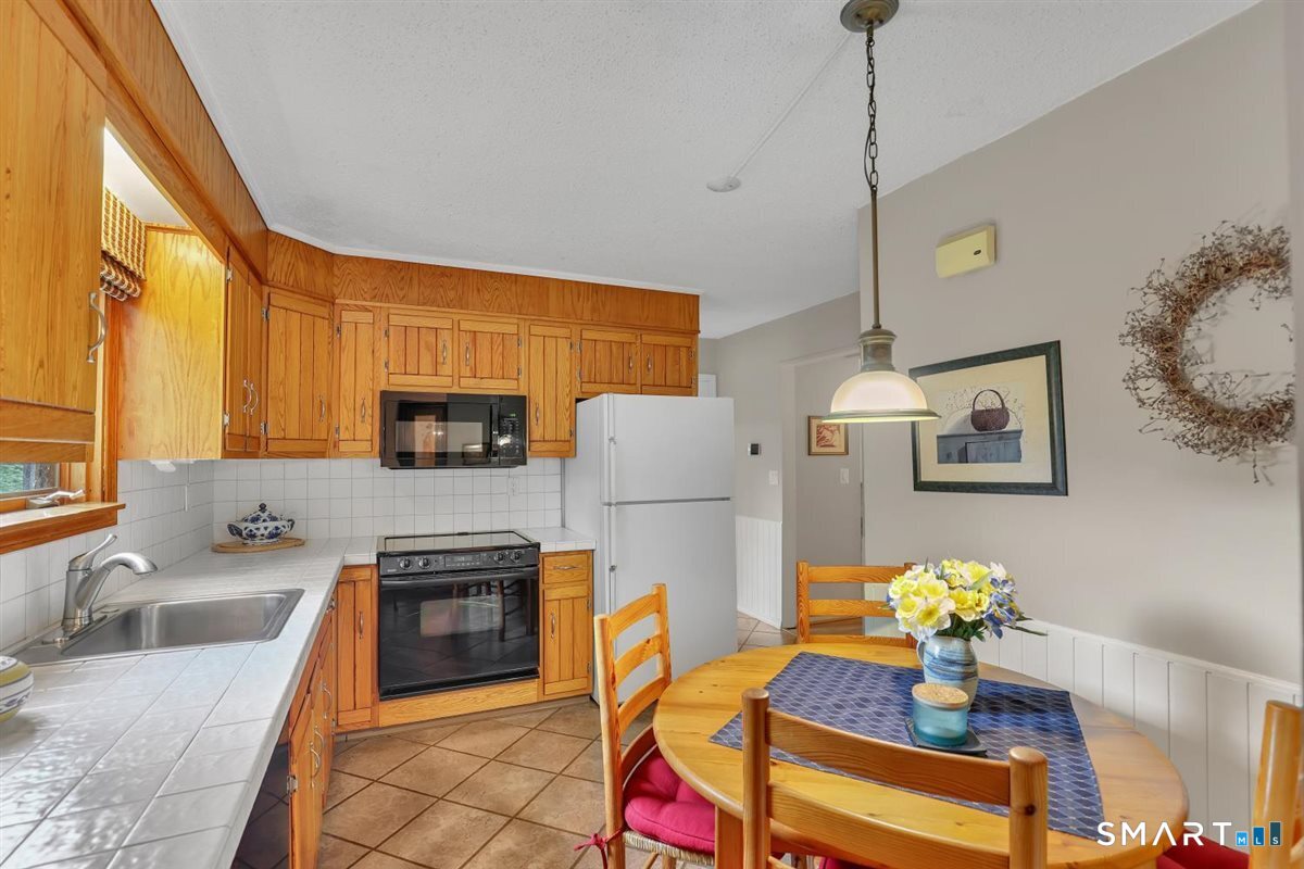 232 Jones Road photo 7