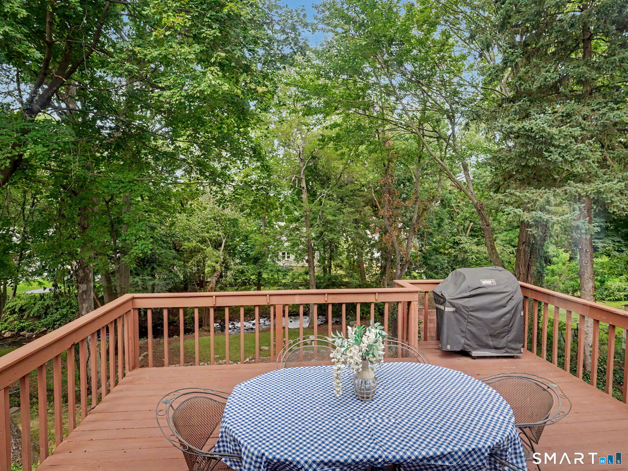 196 North Anthony Street photo 10
