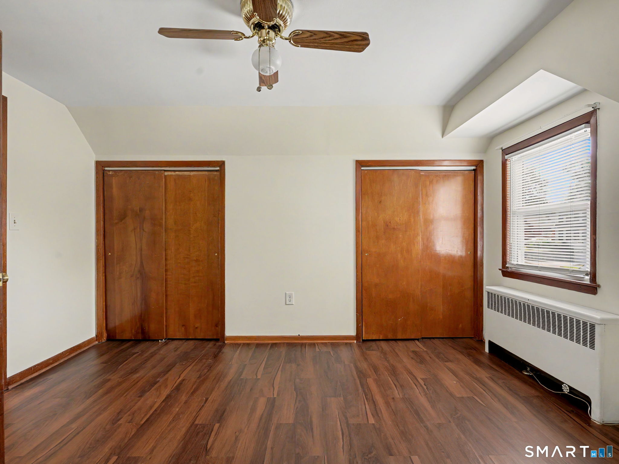 196 North Anthony Street photo 18