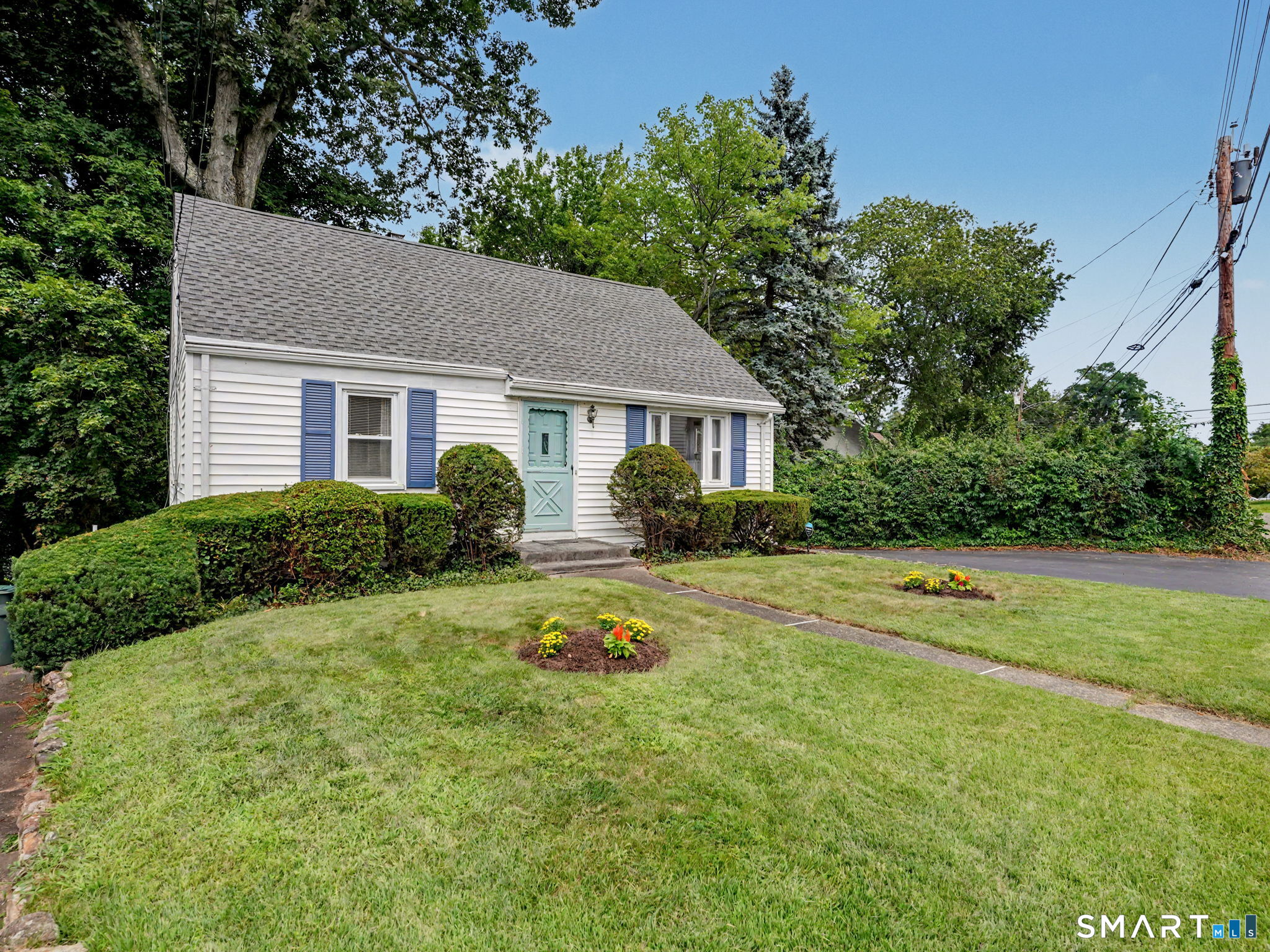 196 North Anthony Street photo 34