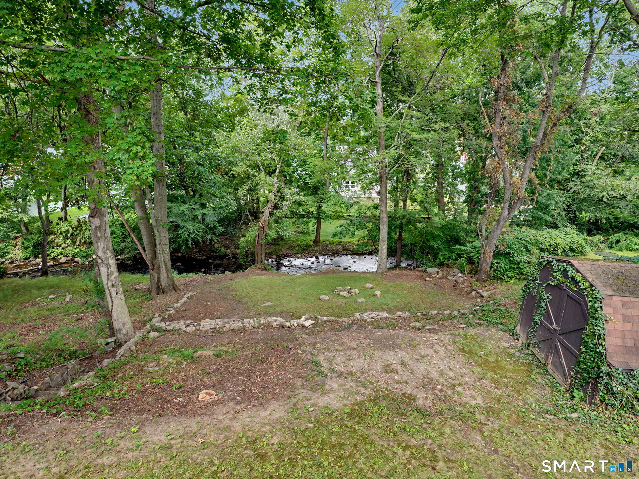 196 North Anthony Street photo 27