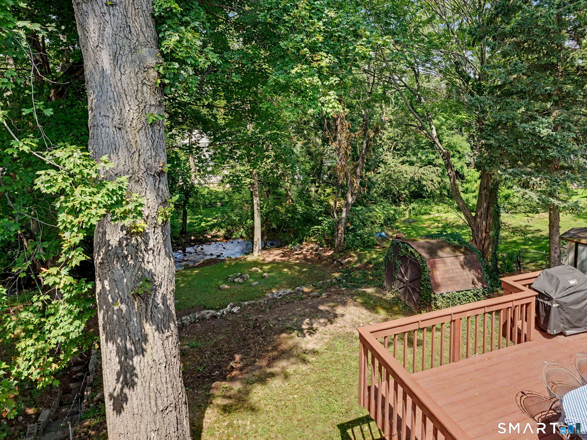 196 North Anthony Street photo 33