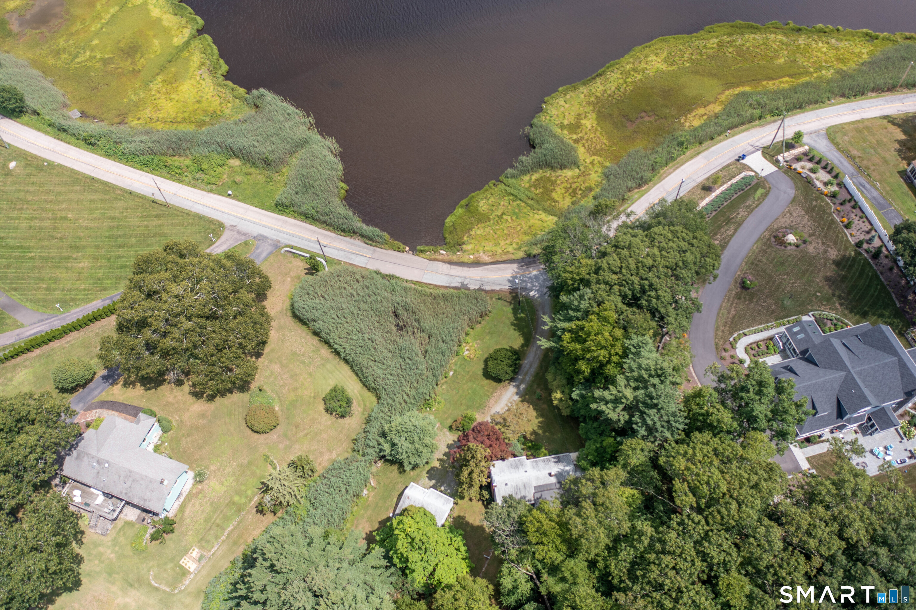 883 River Road photo 16