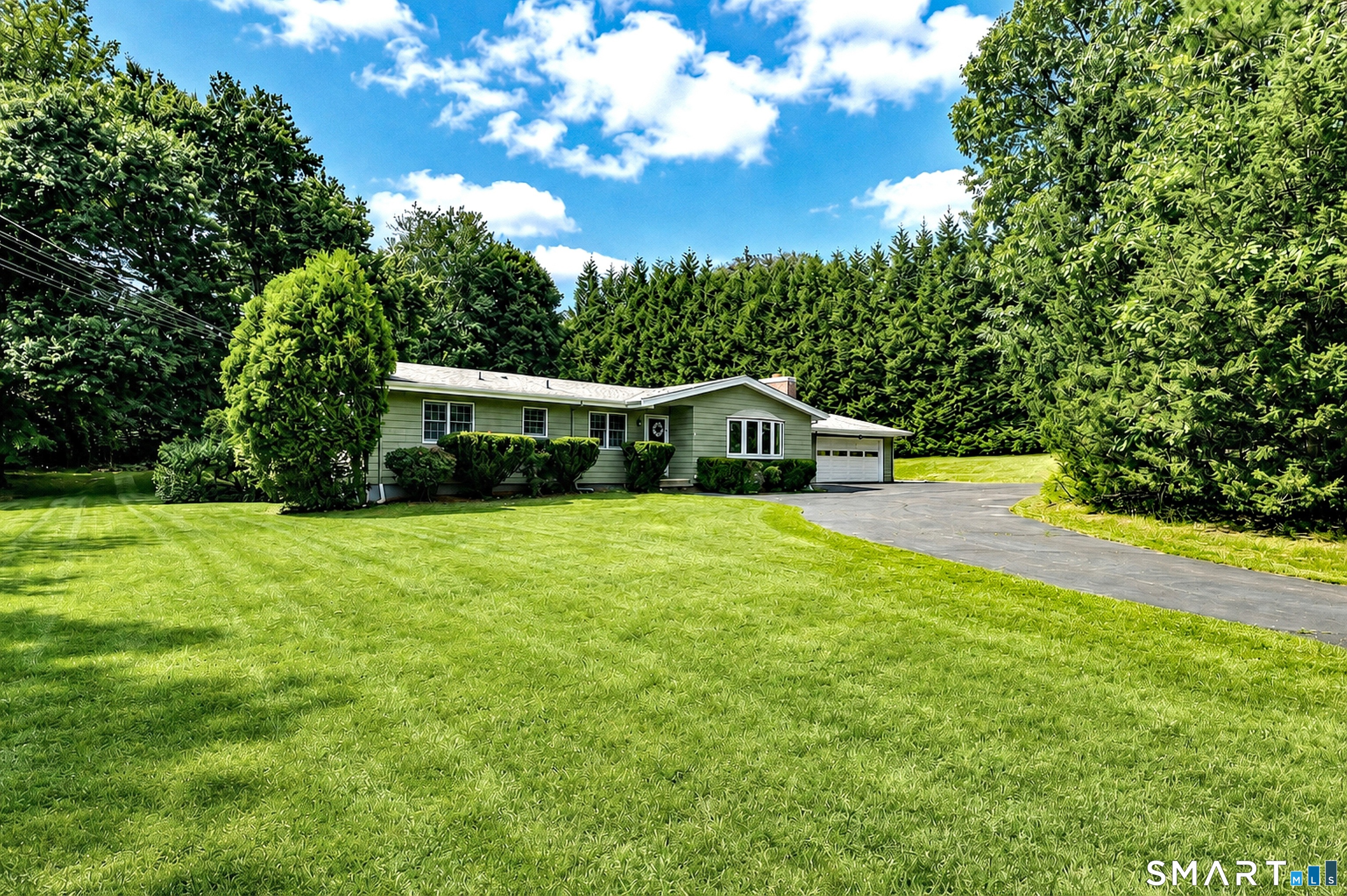 2nd image of 430 Sheldon Ct, Orange, CT 06477 | MLS# 24161928