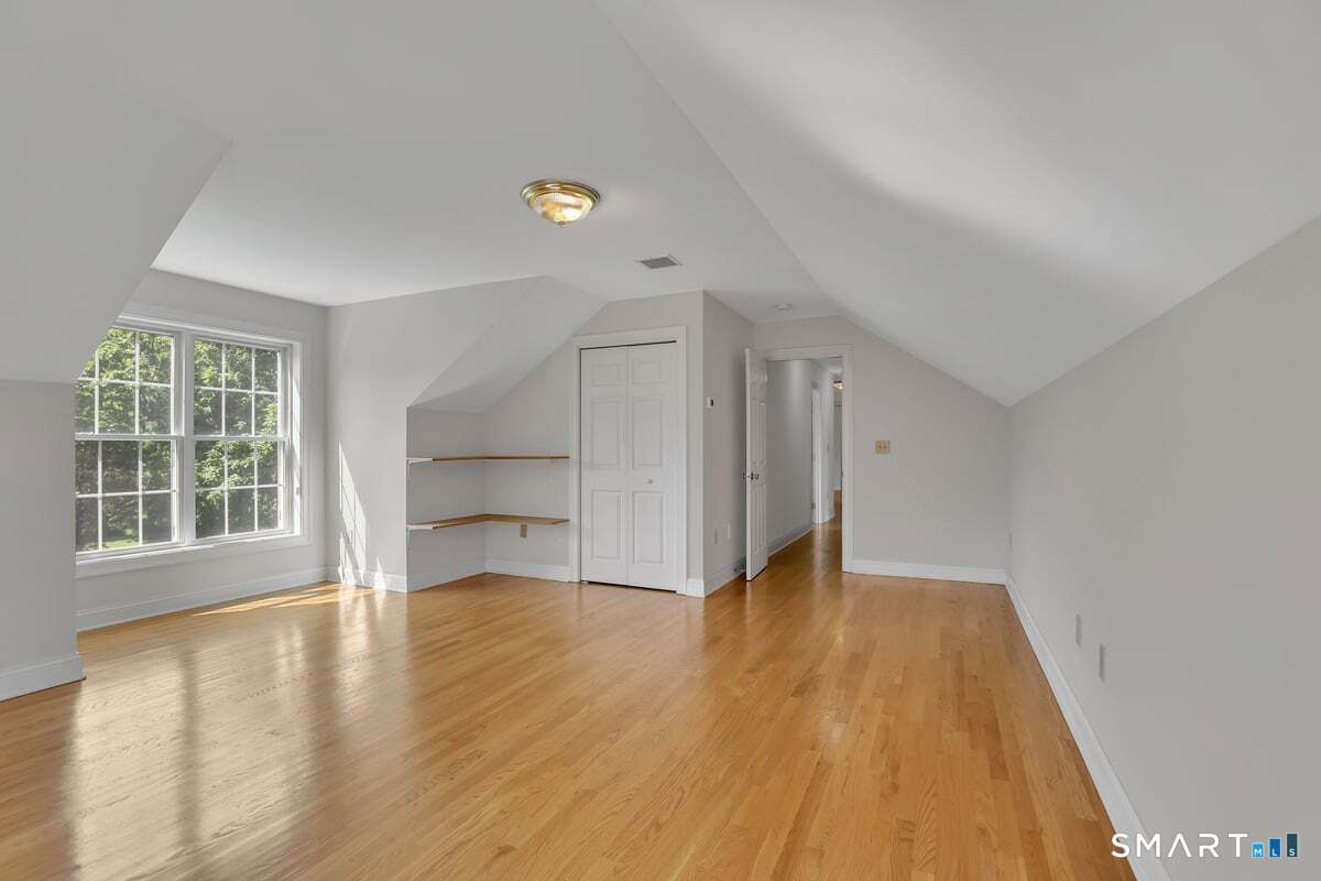 95 Higgins Road photo 20