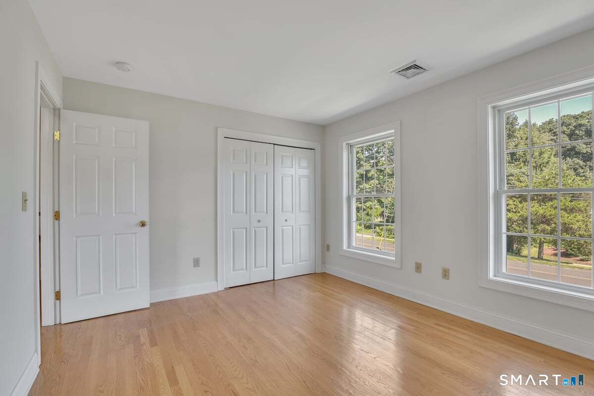 95 Higgins Road photo 23