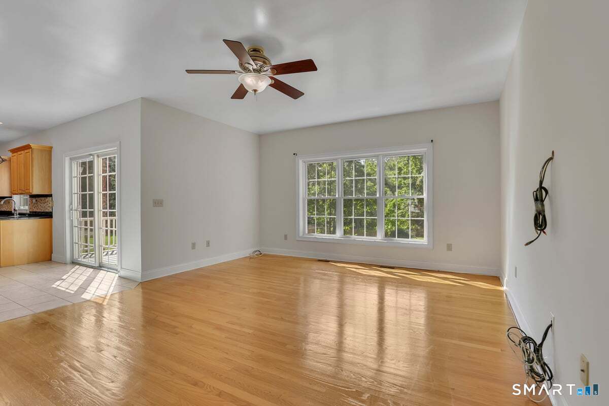95 Higgins Road photo 9