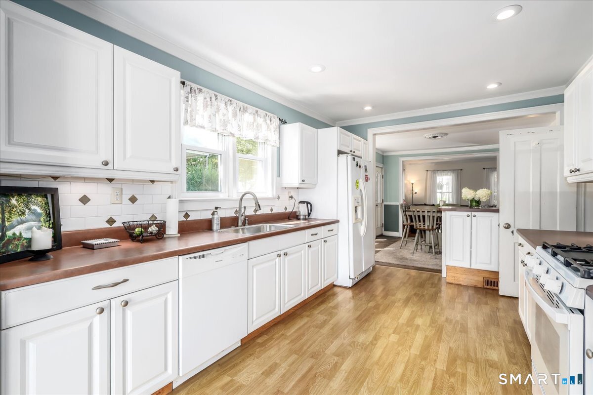 37 Washington Avenue photo 12