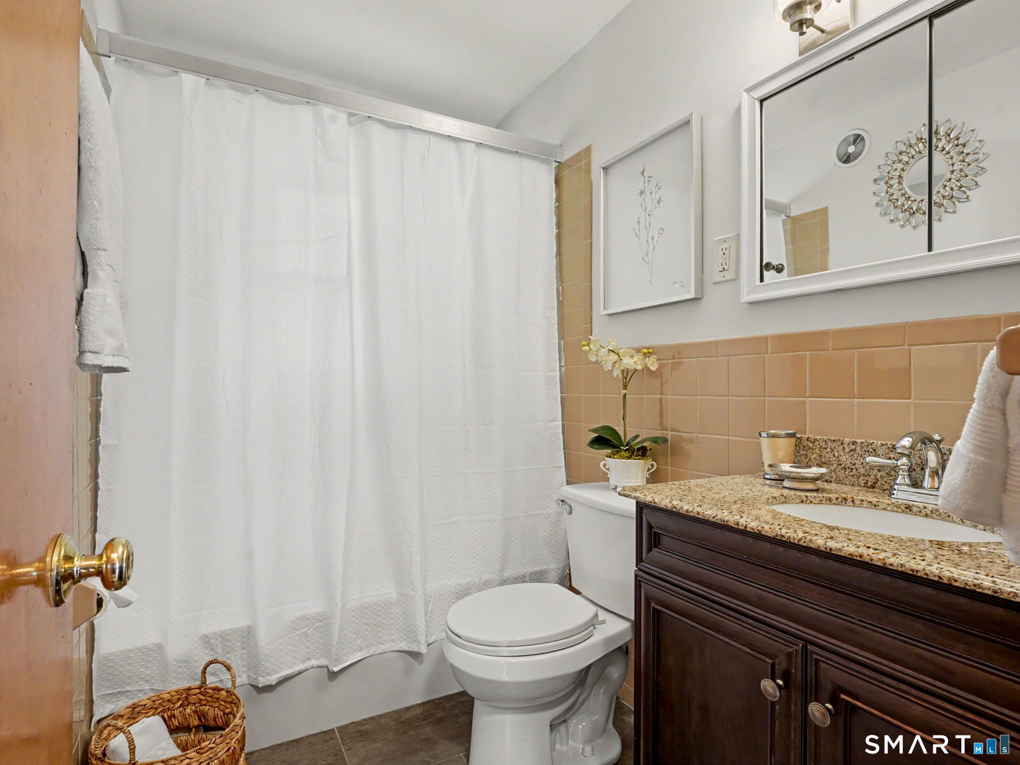 196 North Anthony Street photo 13