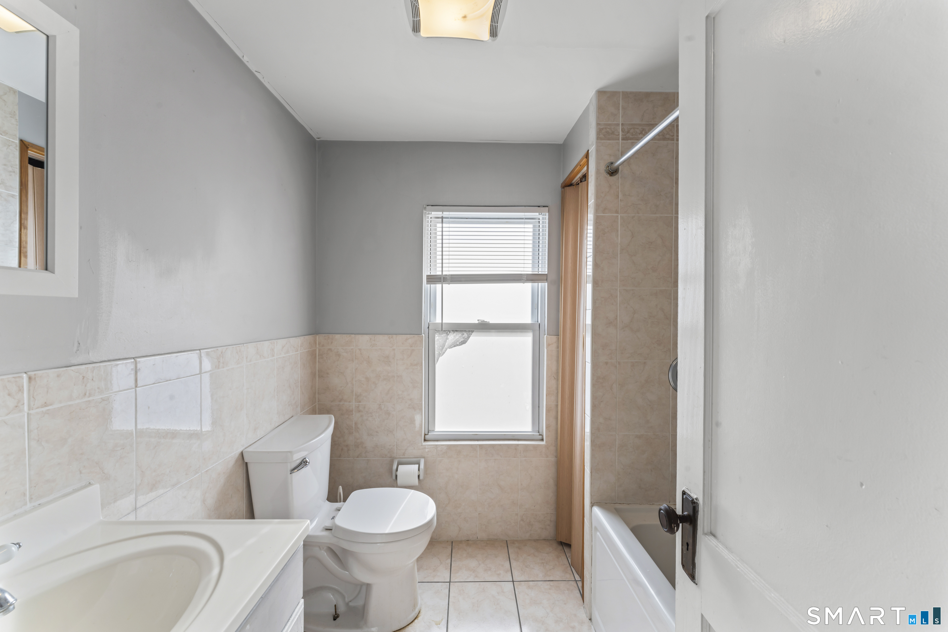 33 Evergreen Avenue photo 20